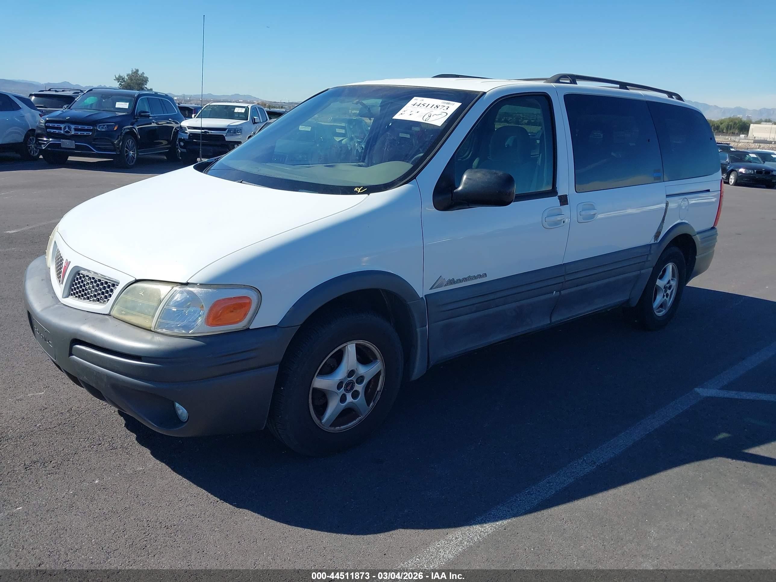 2002 Pontiac Montana M16 W/1sa Pkg. White vin: 1GMDX03E42D108729