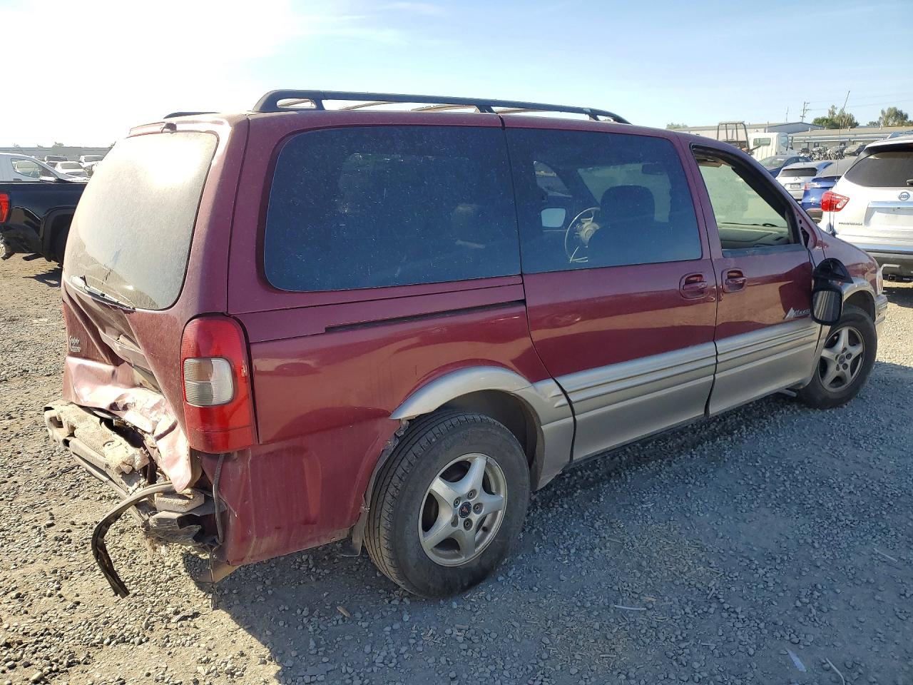 2004 Pontiac Montana Burgundy vin: 1GMDX03E44D236553