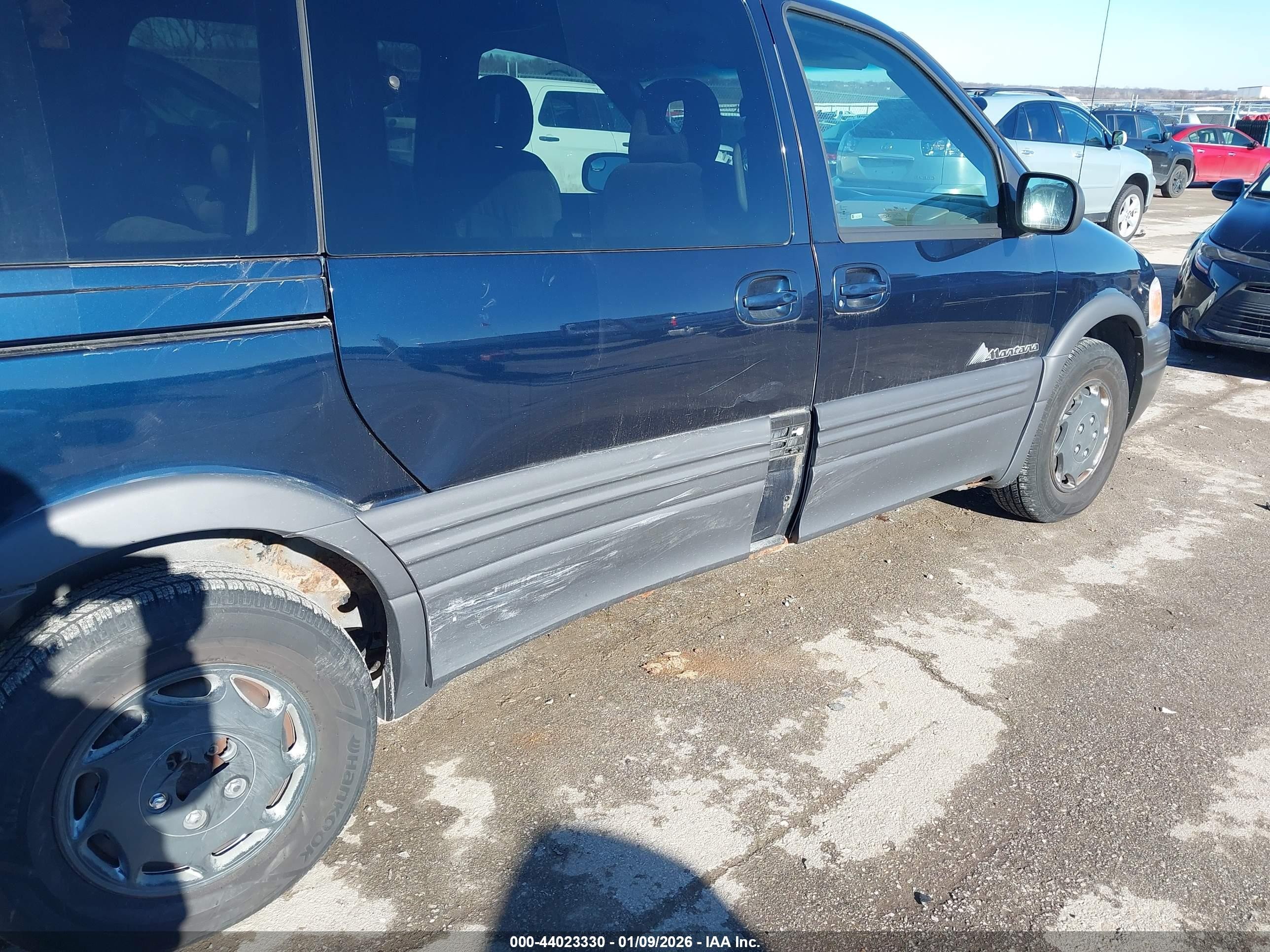 2002 Pontiac Montana M16 W/1sa Pkg./m16 W/1se Pkg. Blue vin: 1GMDX03E52D311953