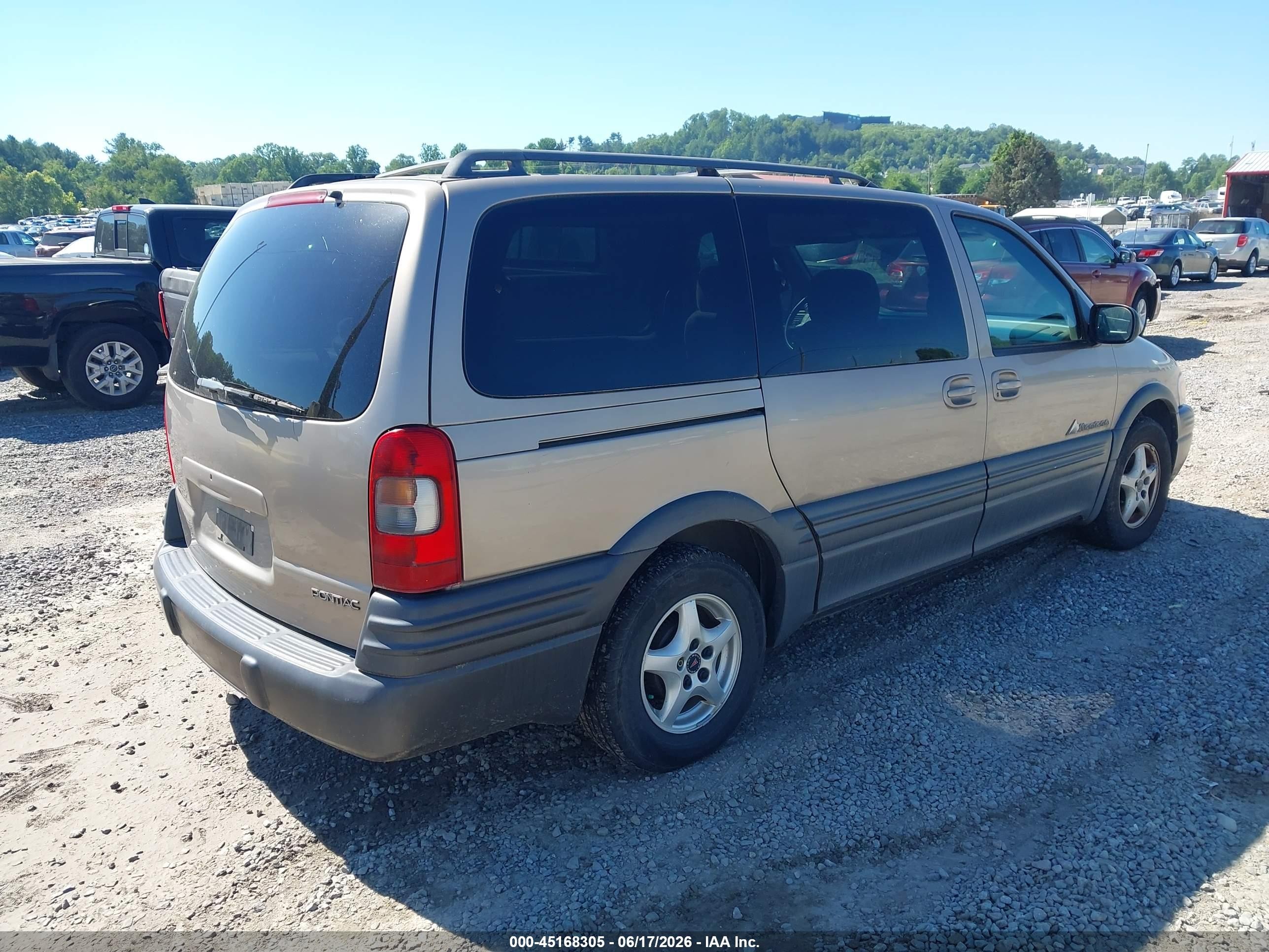 2003 Pontiac Montana M16 W/1sa Pkg. Tan vin: 1GMDX03E73D256679