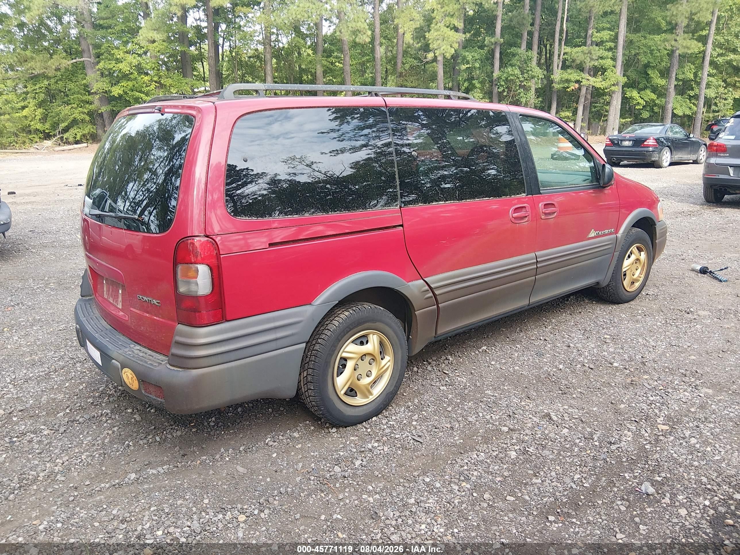 1999 Pontiac Montana   Red vin: 1GMDX03EXXD332594