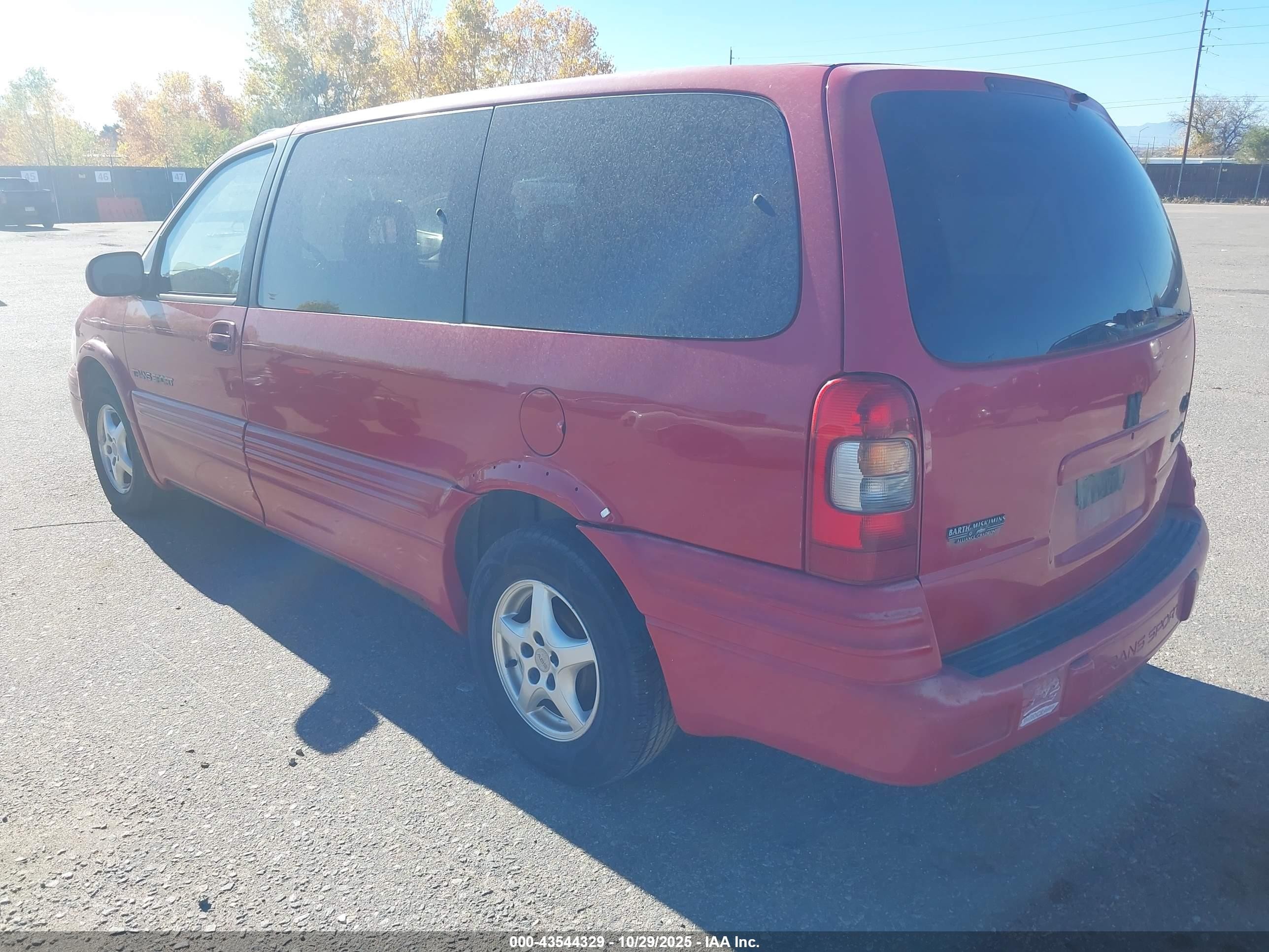 1997 Pontiac Trans Sport   Red vin: 1GMDX06E1VD249435