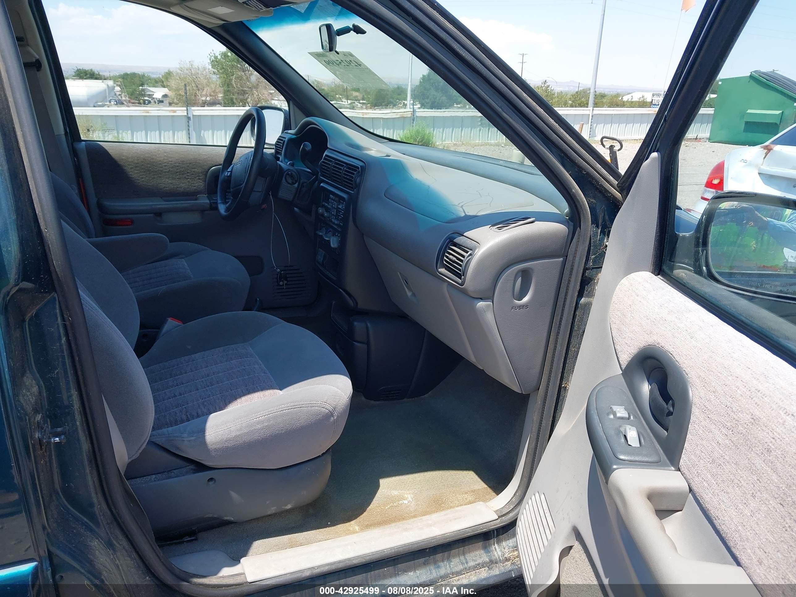 1997 Pontiac Trans Sport   Green vin: 1GMDX06E3VD250344