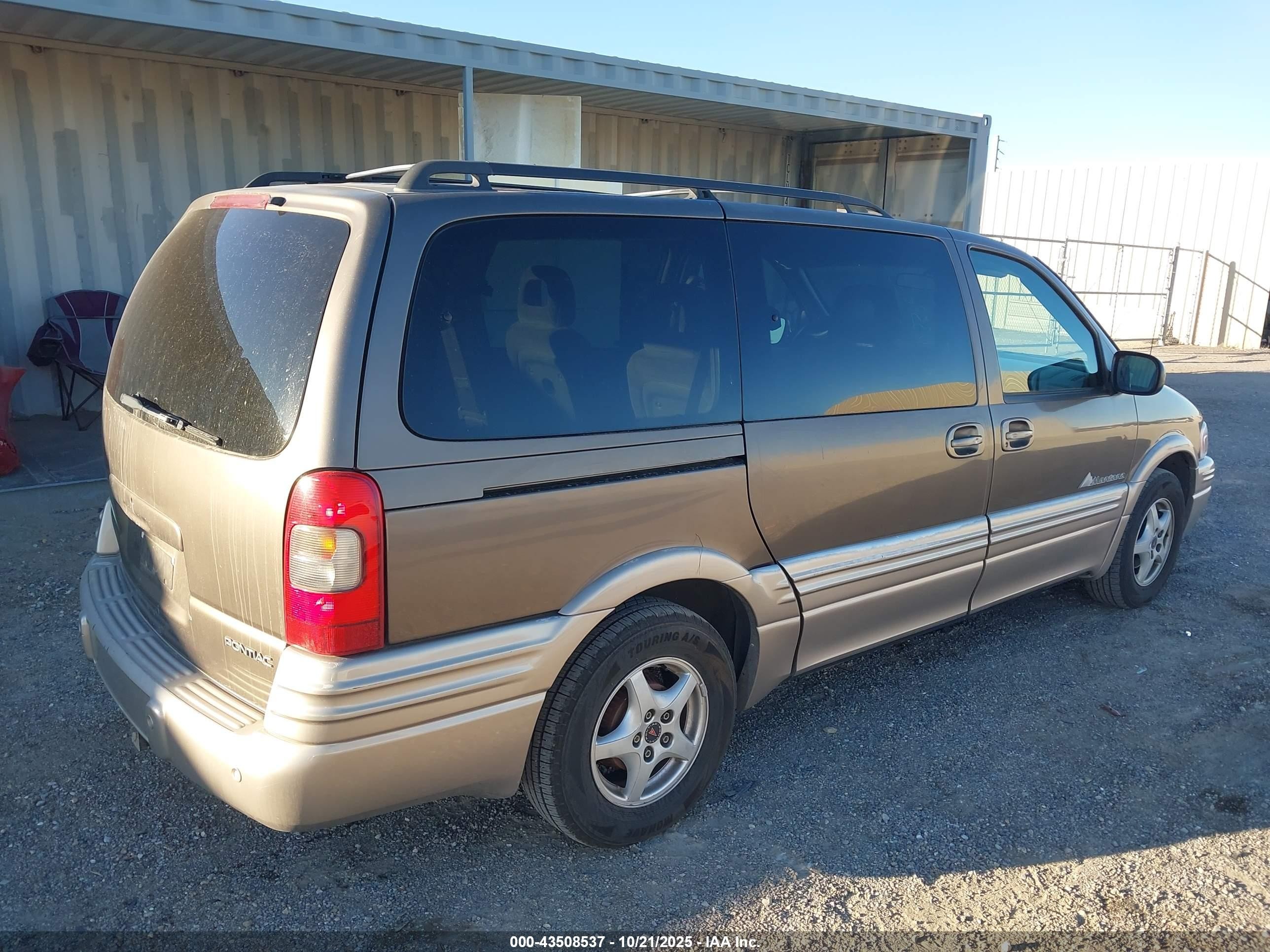 2002 Pontiac Montana M16 W/1se Pkg. Gray vin: 1GMDX13E12D233306