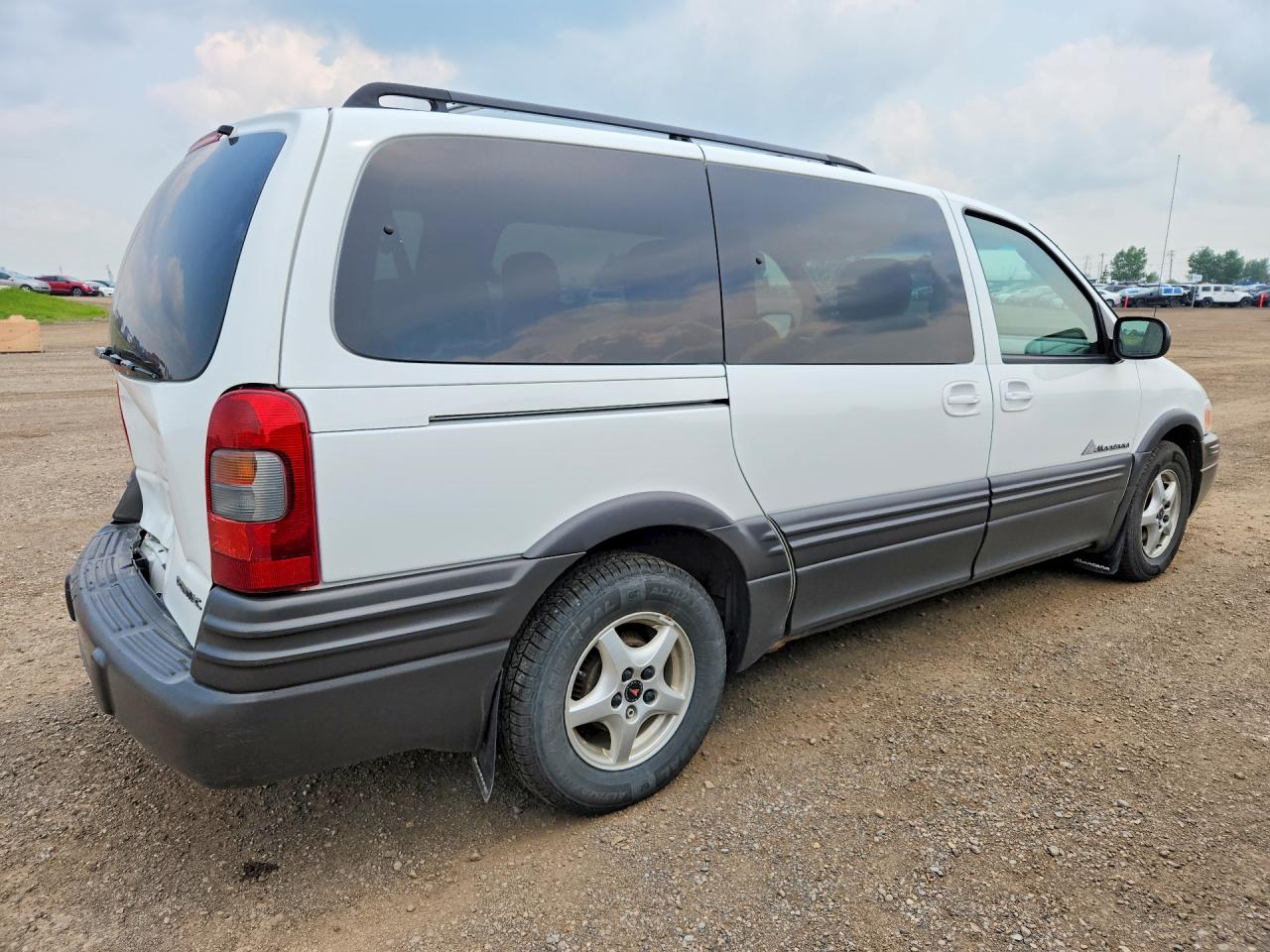 2004 Pontiac Montana Luxury White vin: 1GMDX13E24D151605