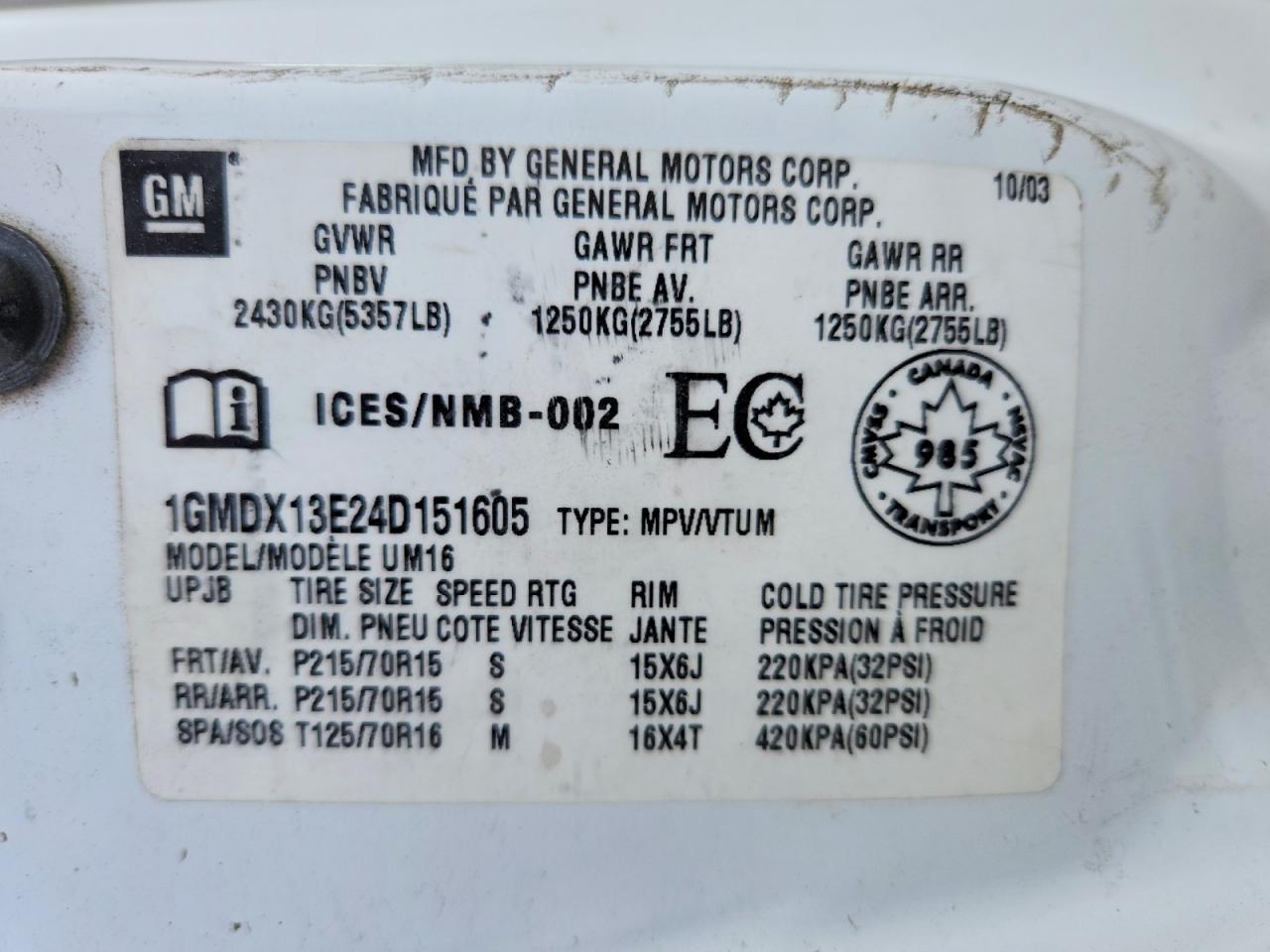 2004 Pontiac Montana Luxury White vin: 1GMDX13E24D151605