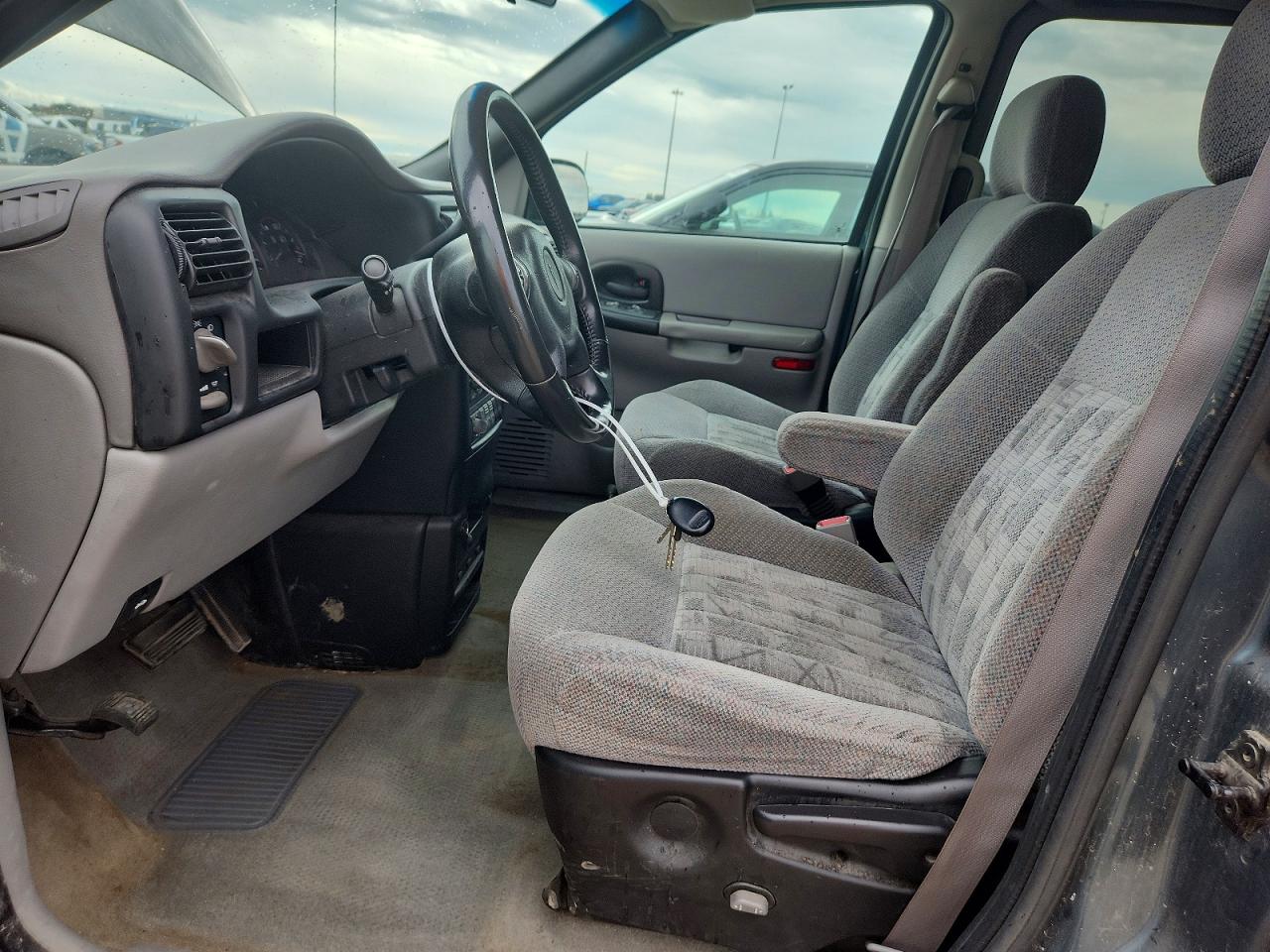 2004 Pontiac Montana Luxury Blue vin: 1GMDX13E24D162197
