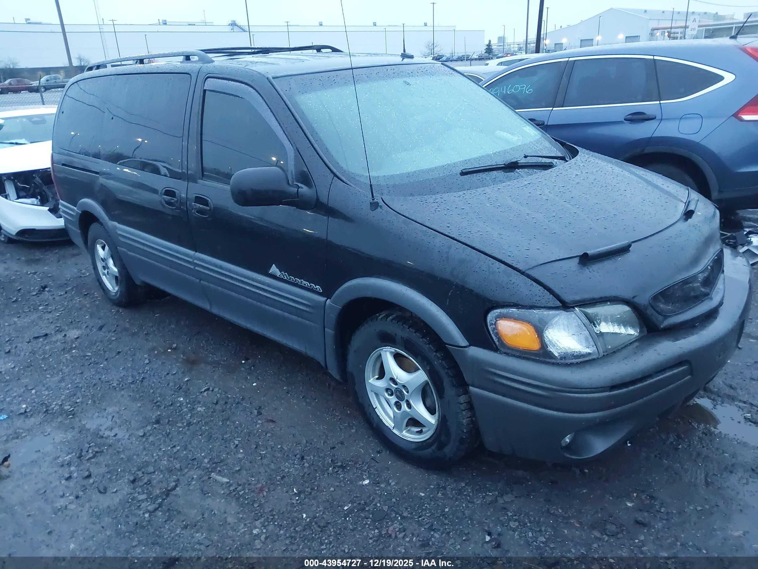 2002 Pontiac Montana M16 W/1se Pkg. Black vin: 1GMDX13EX2D323635