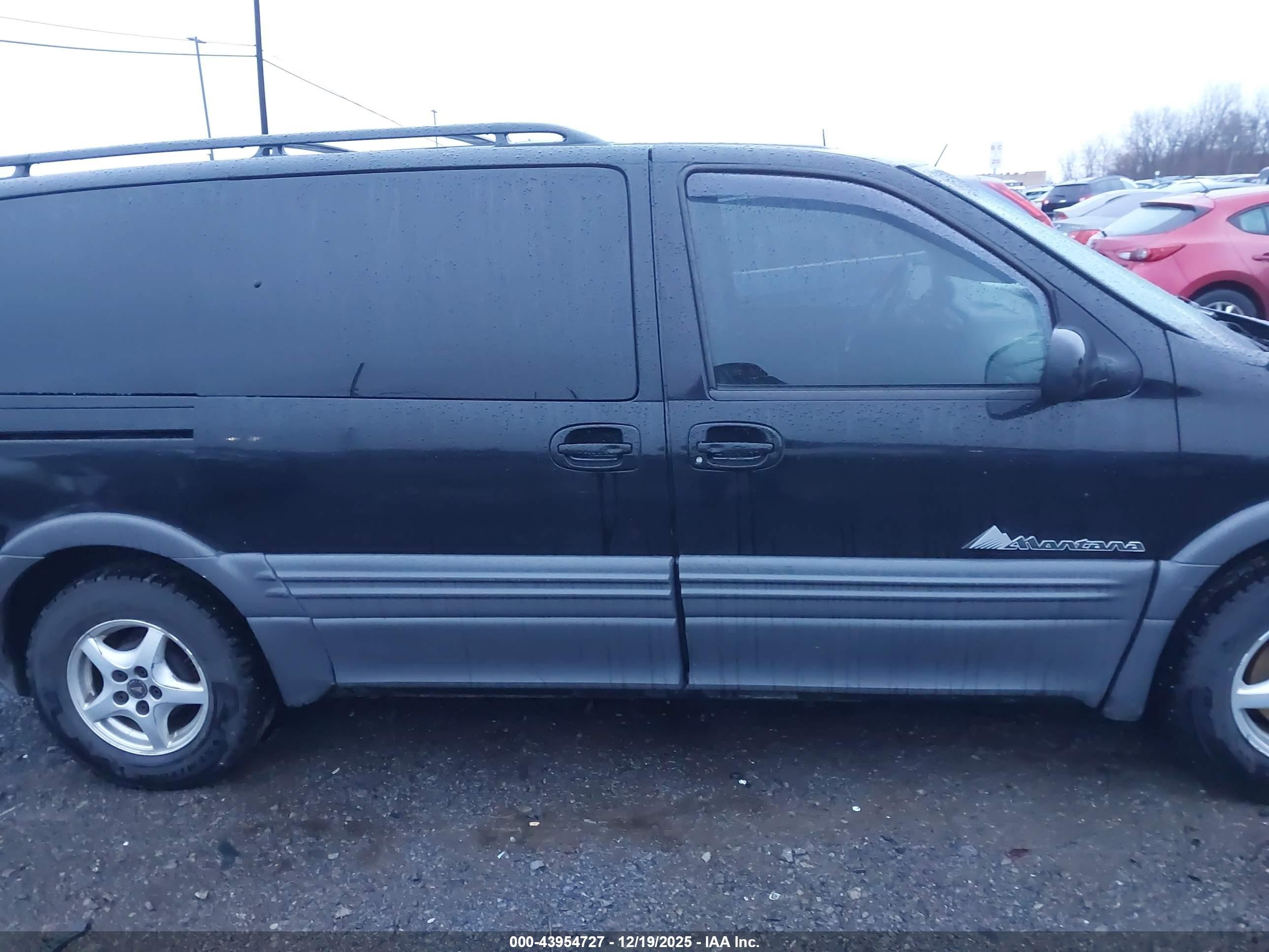 2002 Pontiac Montana M16 W/1se Pkg. Black vin: 1GMDX13EX2D323635