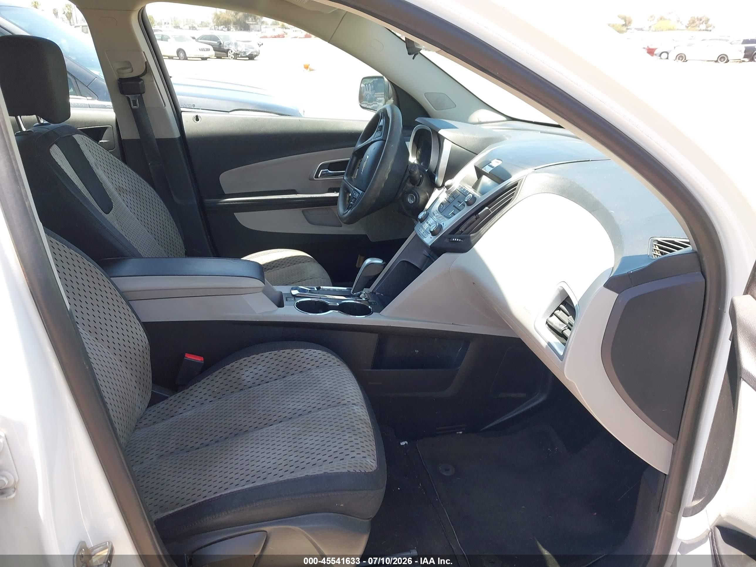 2015 Chevrolet Equinox Ls White vin: 1GNALAEK0FZ112028