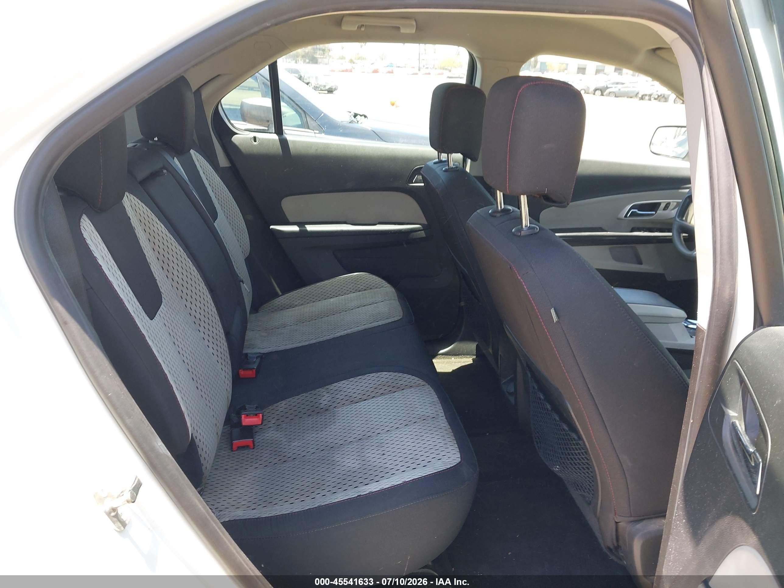 2015 Chevrolet Equinox Ls White vin: 1GNALAEK0FZ112028