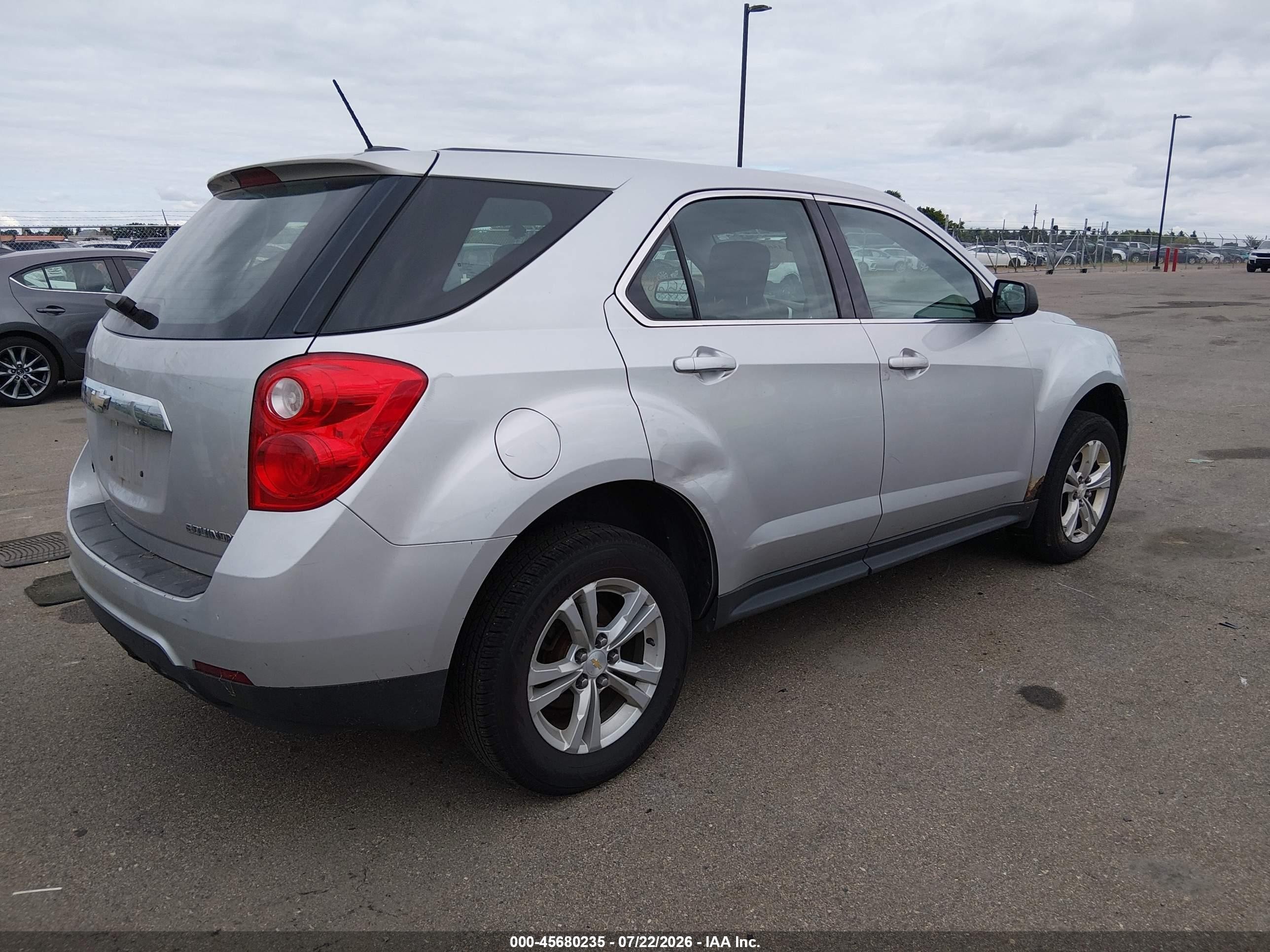 2015 Chevrolet Equinox Ls Silver vin: 1GNALAEK2FZ114864