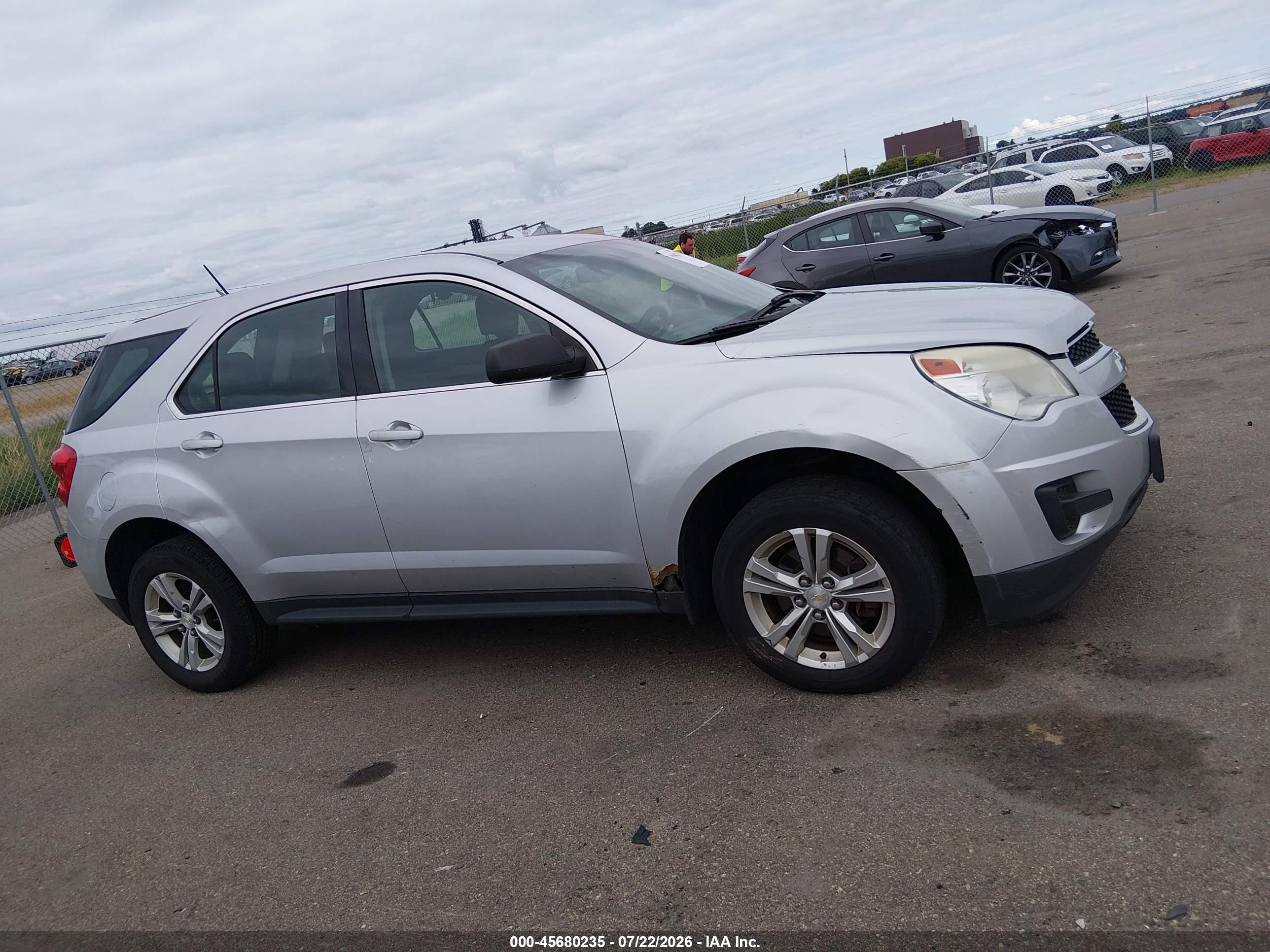 2015 Chevrolet Equinox Ls Silver vin: 1GNALAEK2FZ114864