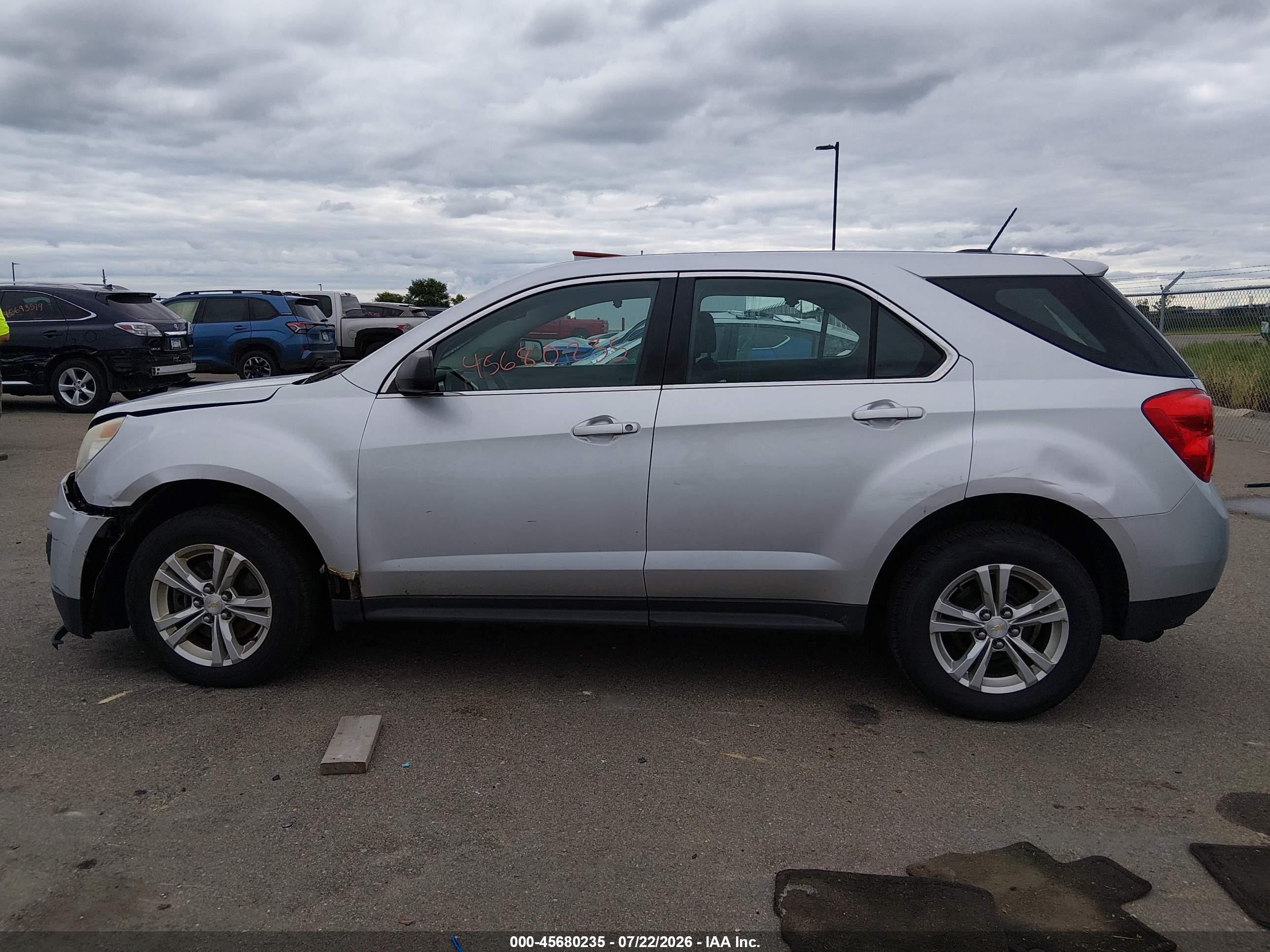 2015 Chevrolet Equinox Ls Silver vin: 1GNALAEK2FZ114864