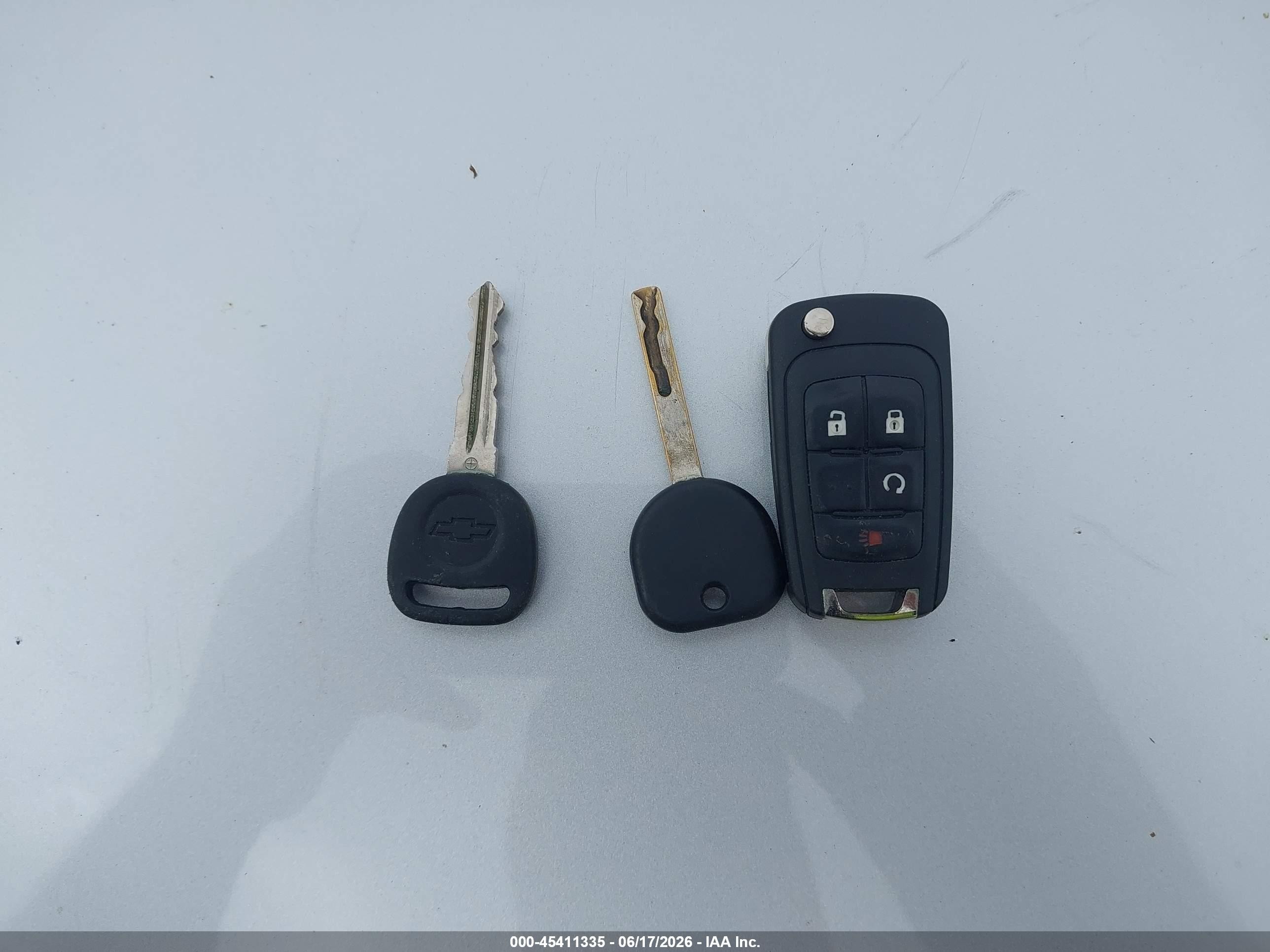 2014 Chevrolet Equinox Ls Серебряный vin: 1GNALAEK3EZ100664