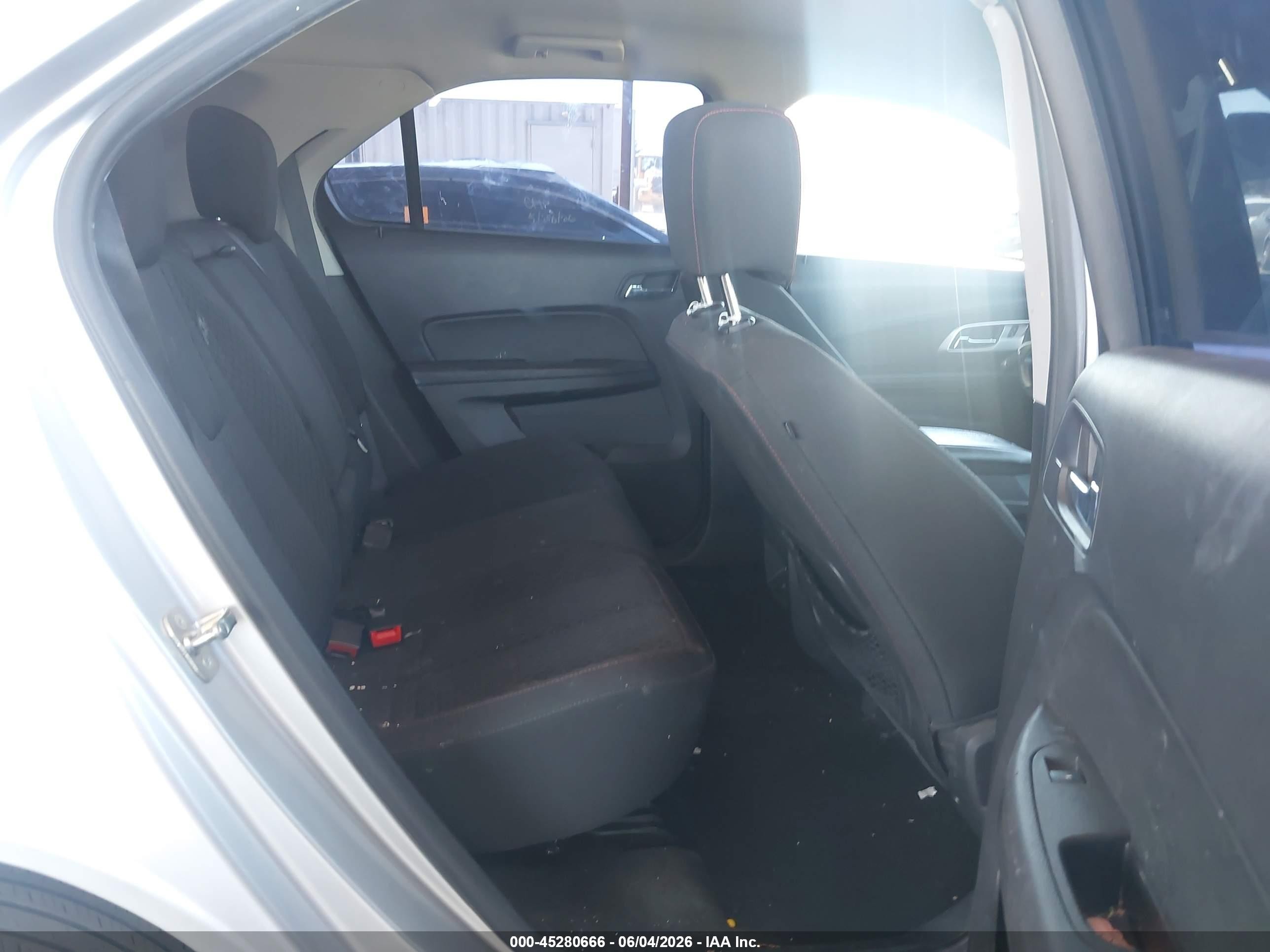 2014 Chevrolet Equinox Ls Silver vin: 1GNALAEK3EZ121658