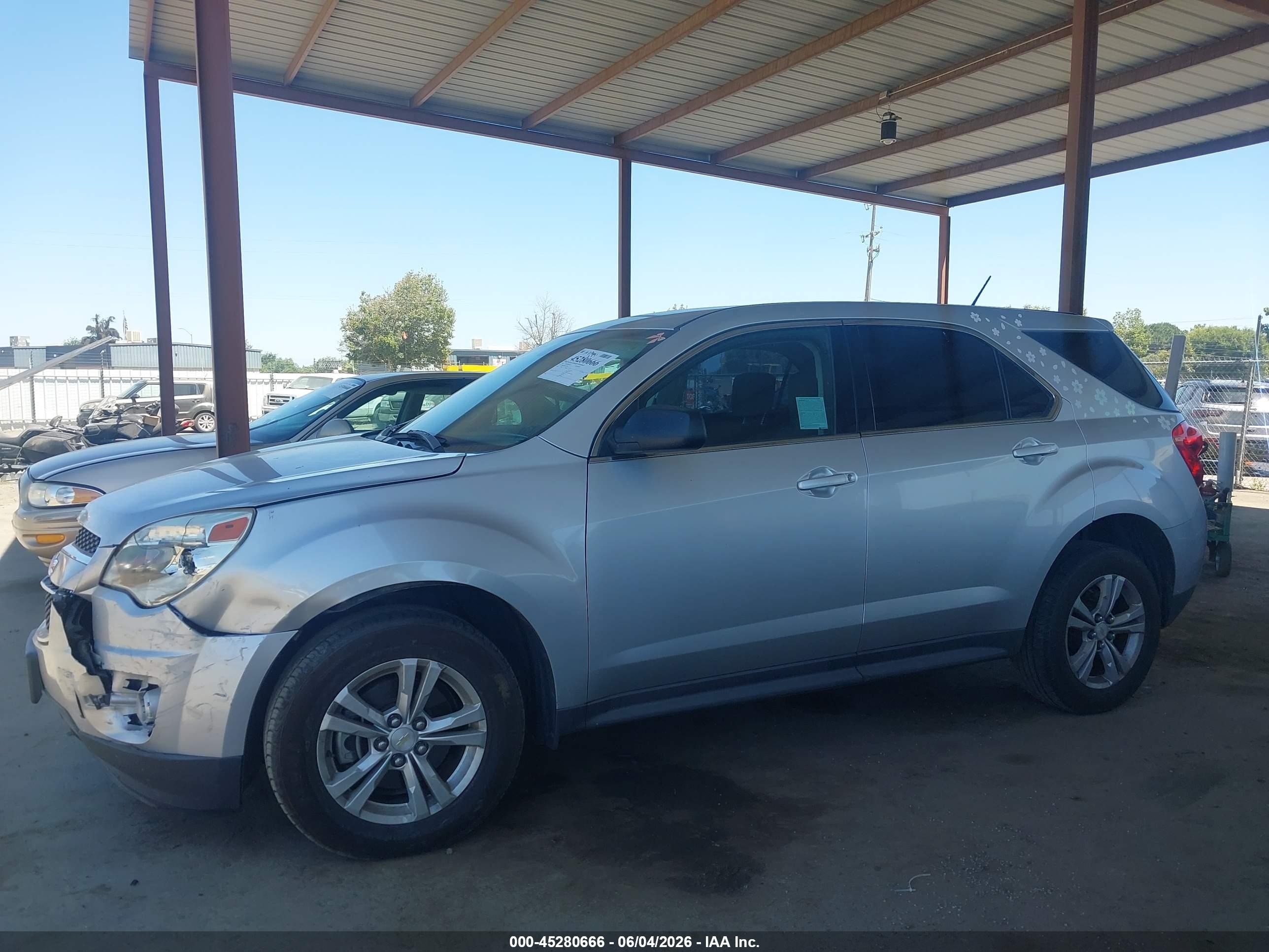 2014 Chevrolet Equinox Ls Silver vin: 1GNALAEK3EZ121658