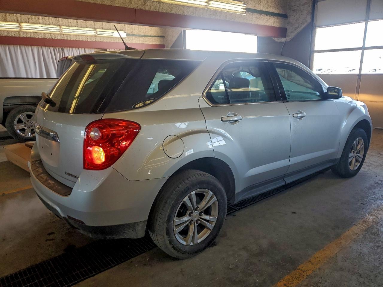 2014 Chevrolet Equinox Ls Silver vin: 1GNALAEK3EZ123734