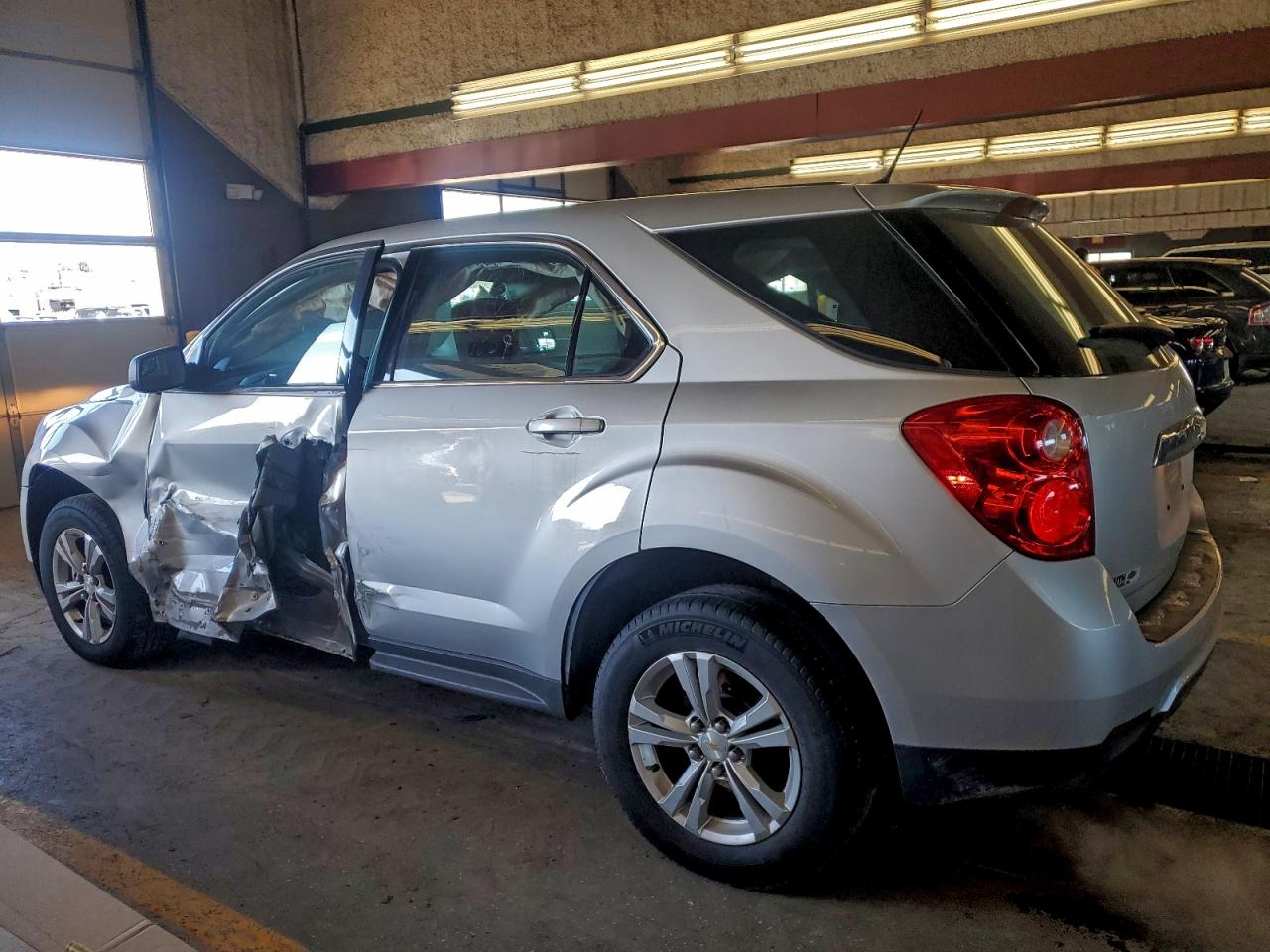 2014 Chevrolet Equinox Ls Silver vin: 1GNALAEK3EZ123734