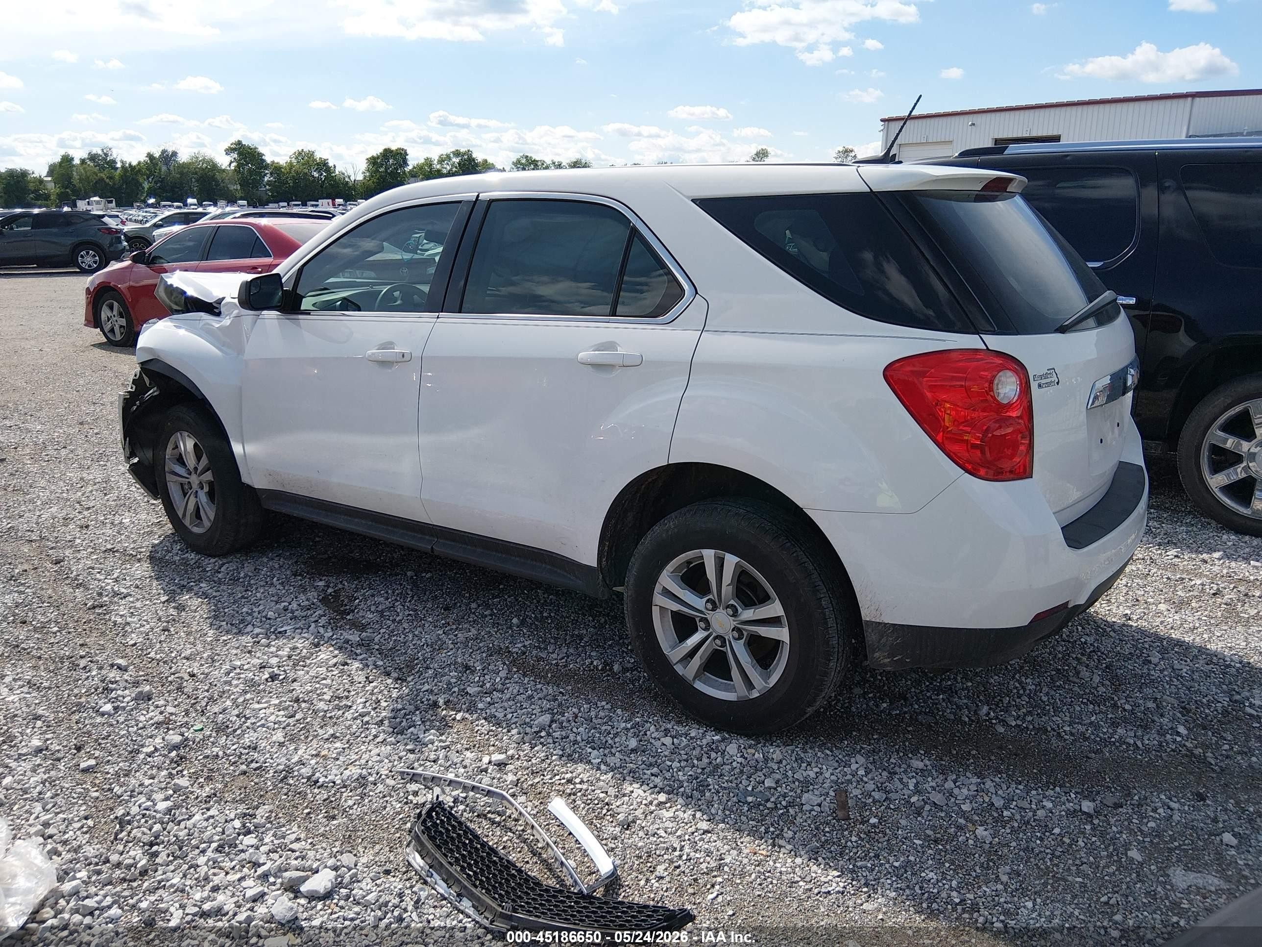 2014 Chevrolet Equinox Ls White vin: 1GNALAEK5EZ121032