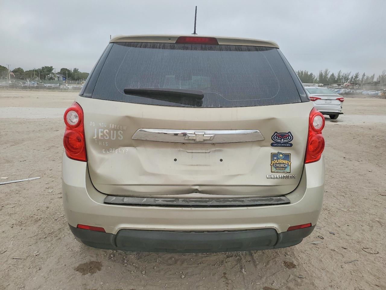 2015 Chevrolet Equinox Ls Золотой vin: 1GNALAEK5FZ131559