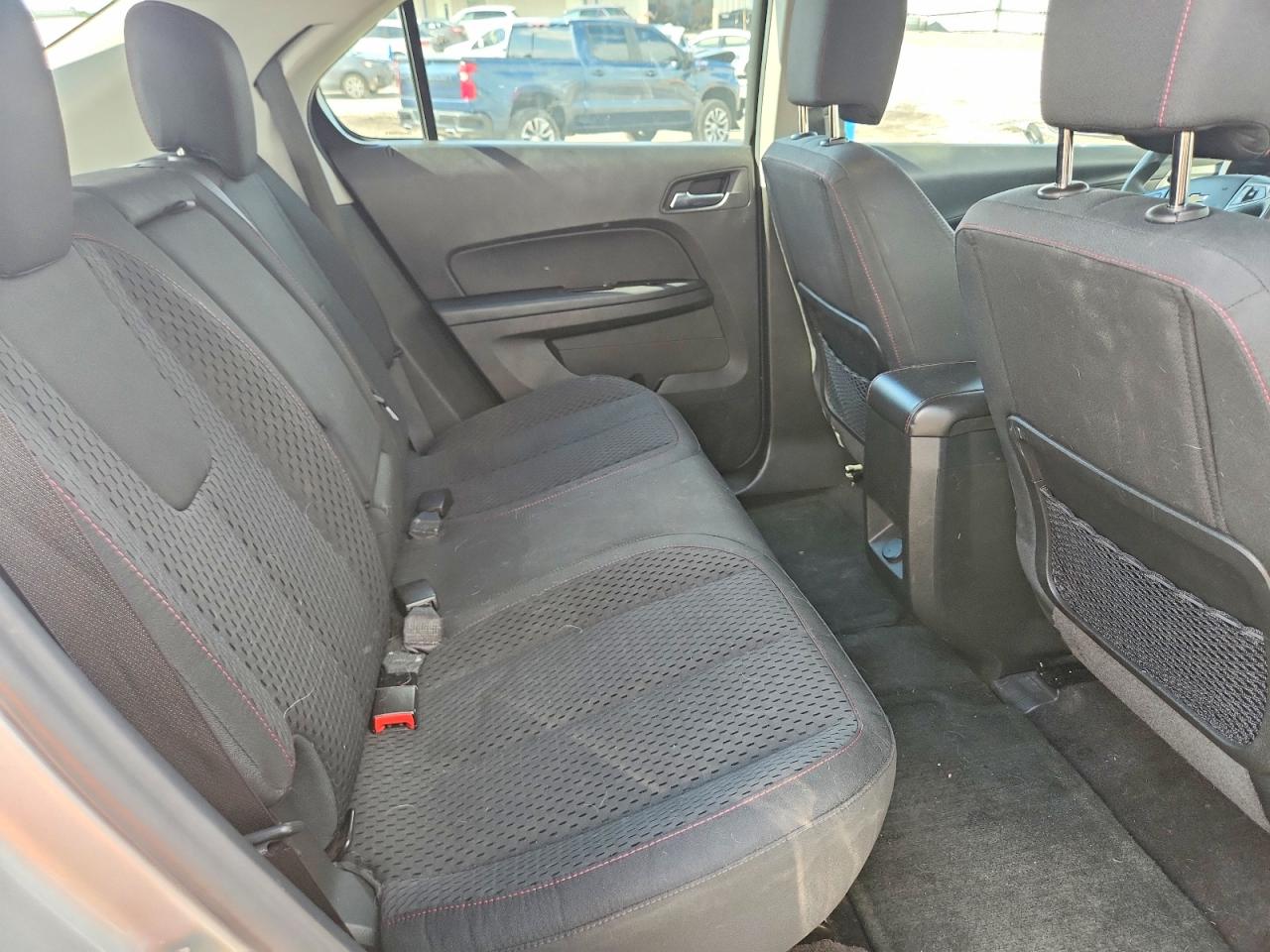 2015 Chevrolet Equinox Ls Silver vin: 1GNALAEK5FZ142738