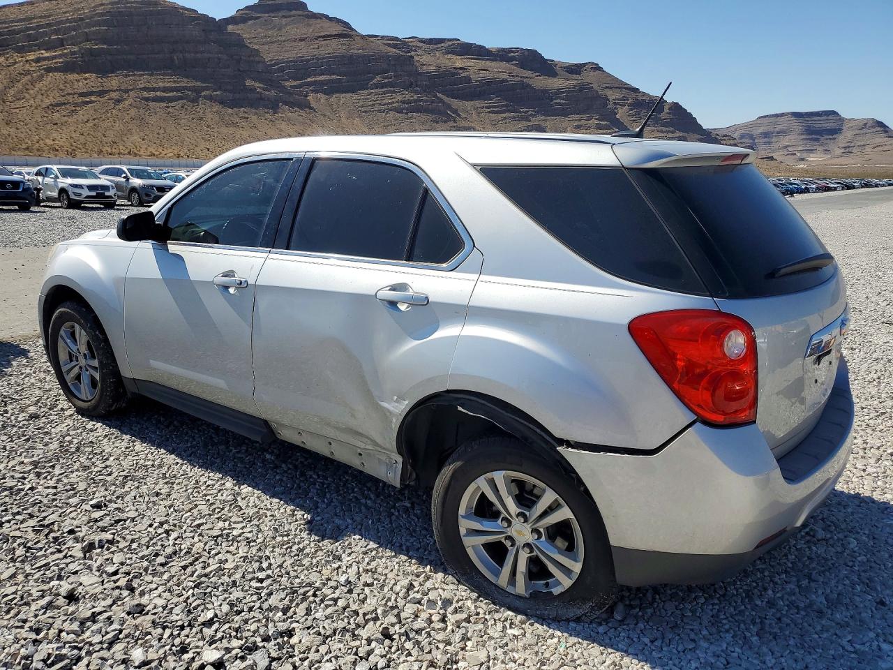 2014 Chevrolet Equinox Ls Silver vin: 1GNALAEK7EZ111618