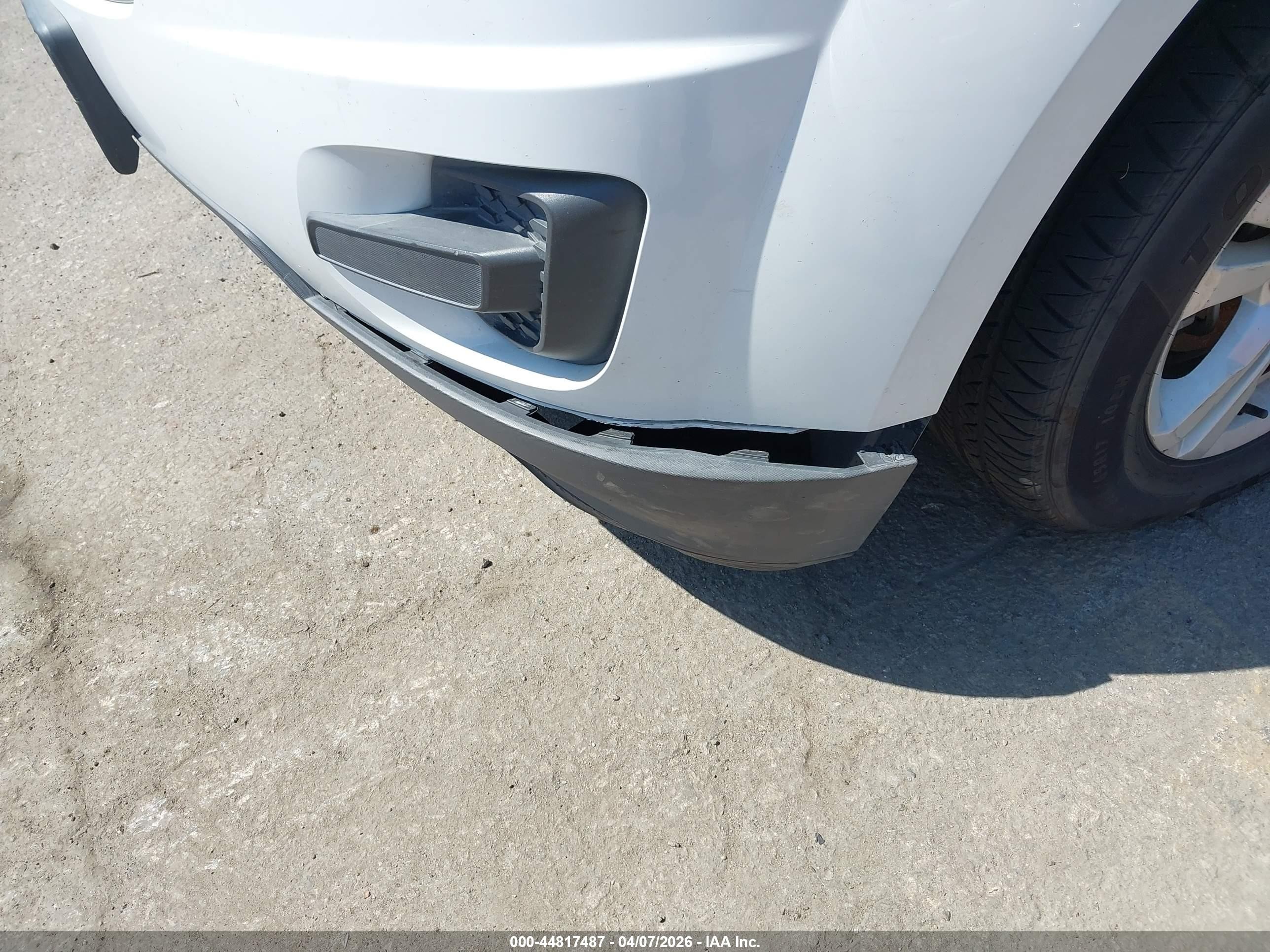 2015 Chevrolet Equinox Ls White vin: 1GNALAEK7FZ110888