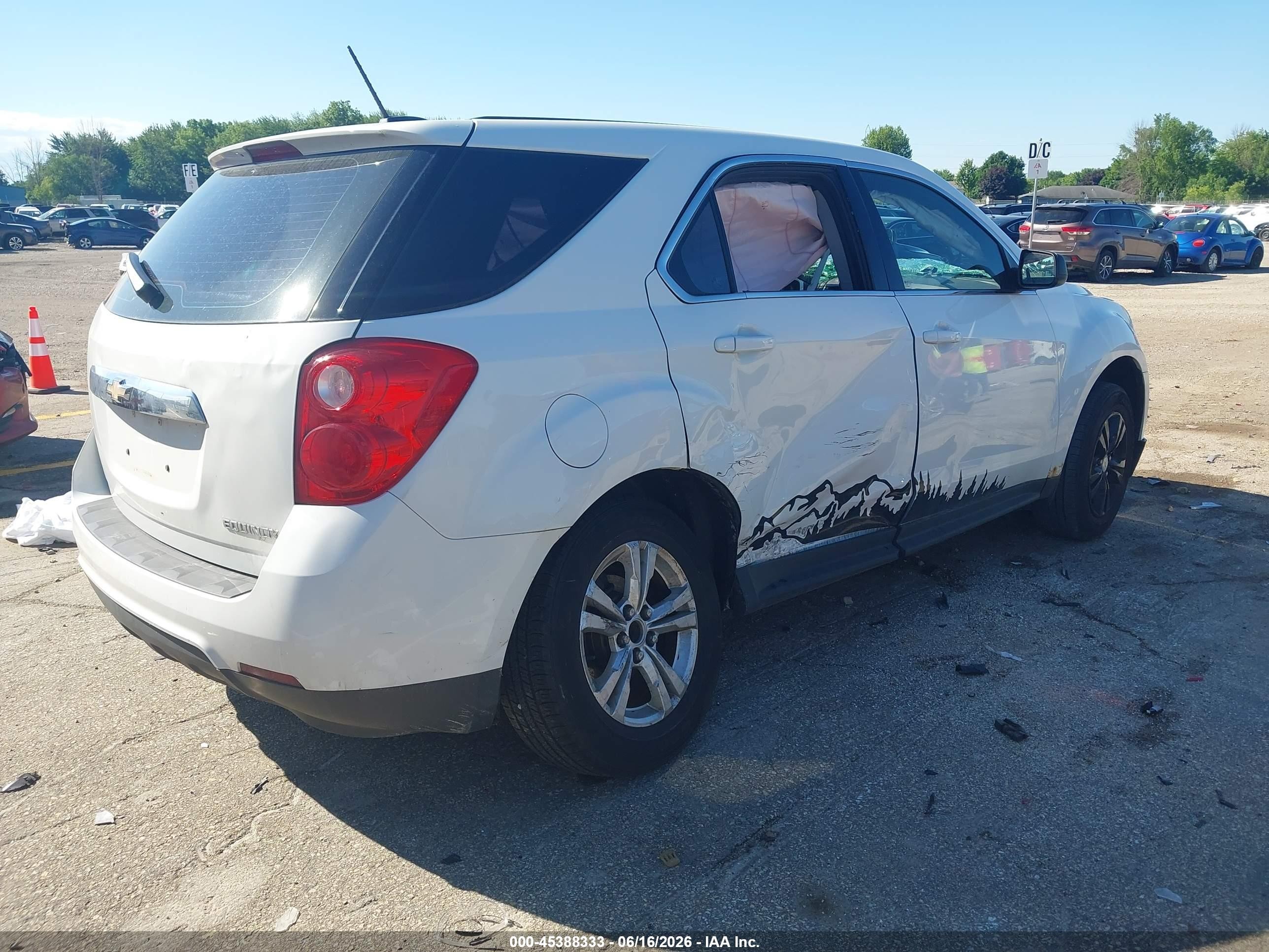 2015 Chevrolet Equinox Ls White vin: 1GNALAEK7FZ135287