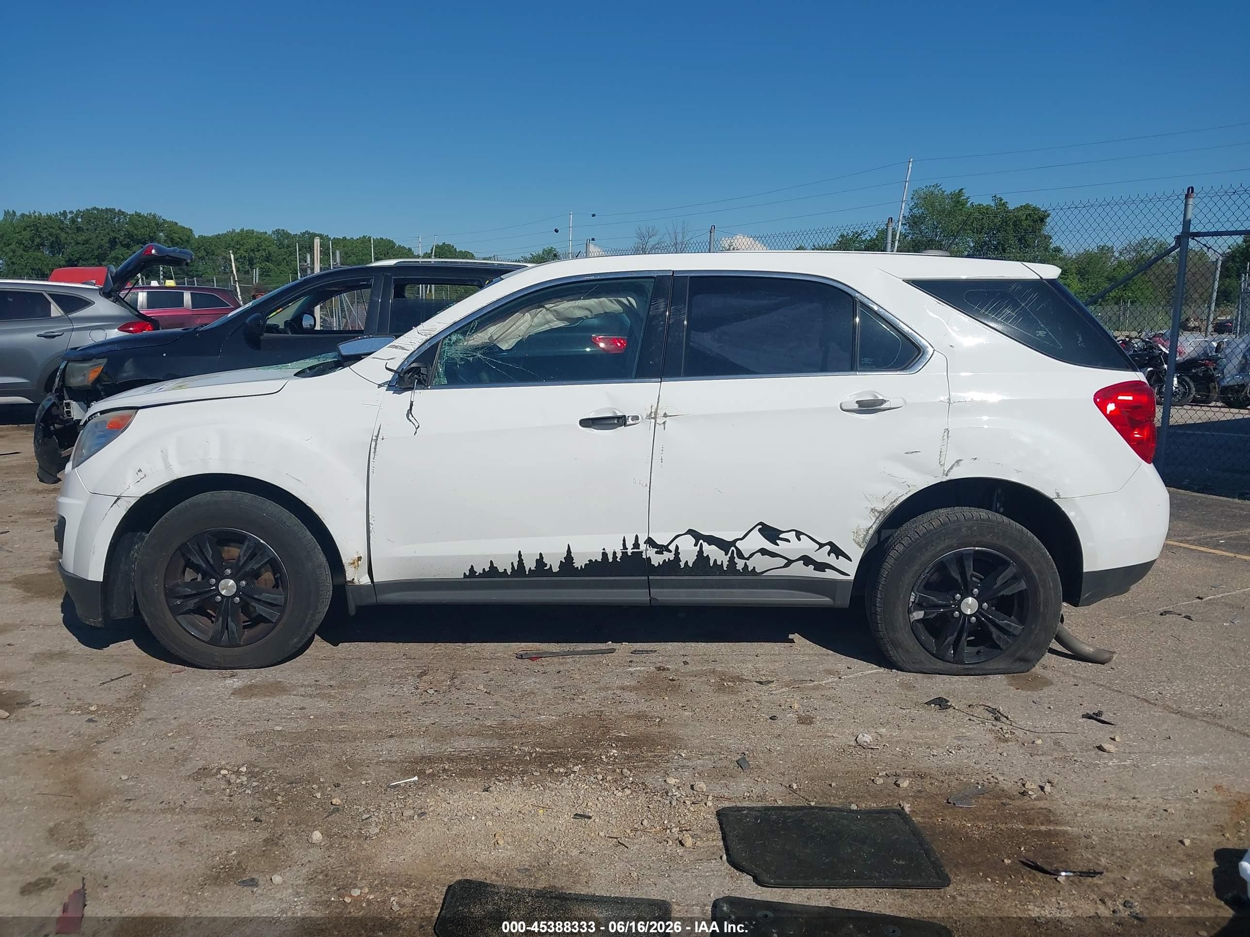 2015 Chevrolet Equinox Ls White vin: 1GNALAEK7FZ135287