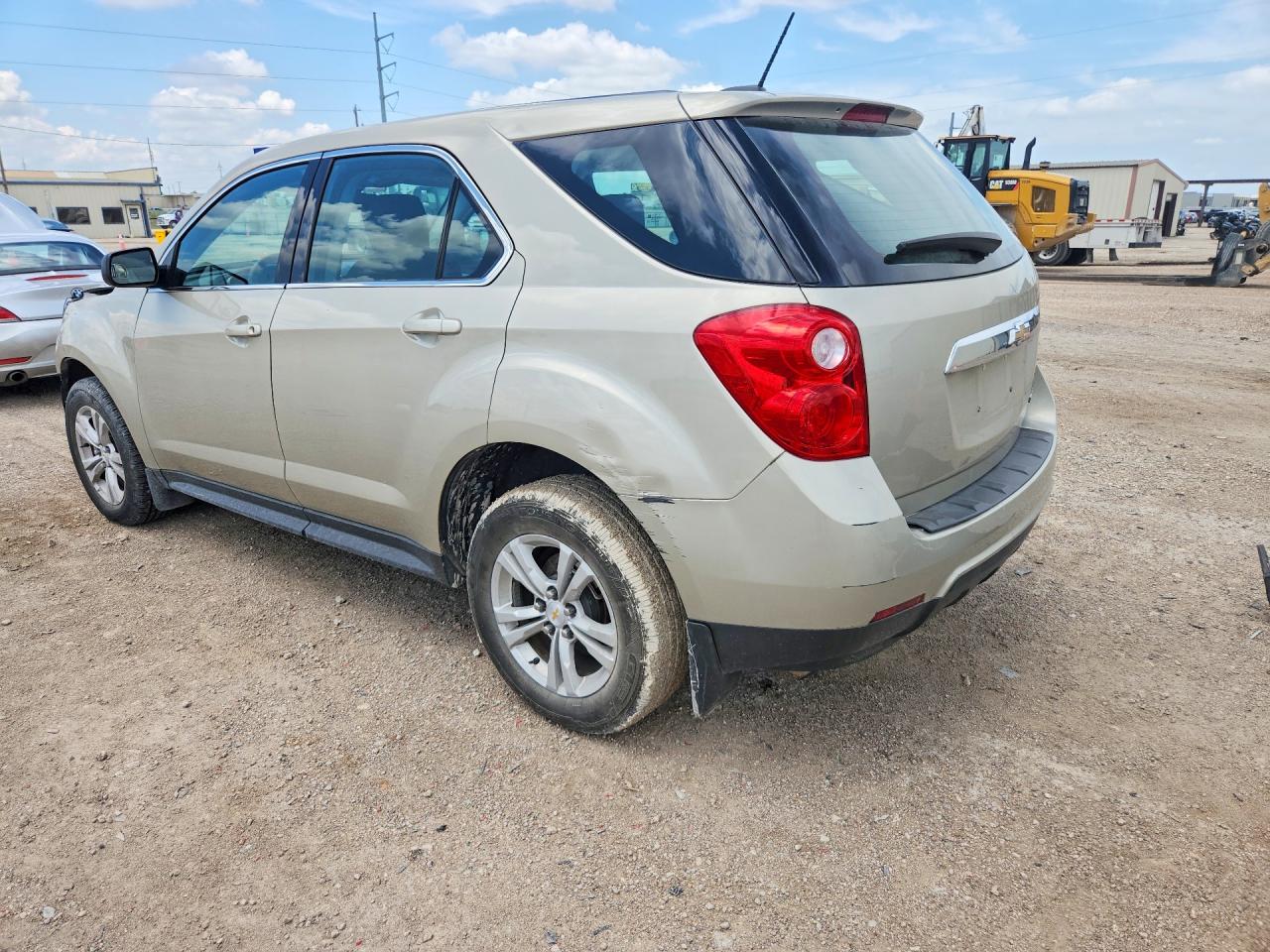2015 Chevrolet Equinox Ls Золотой vin: 1GNALAEK7FZ141087