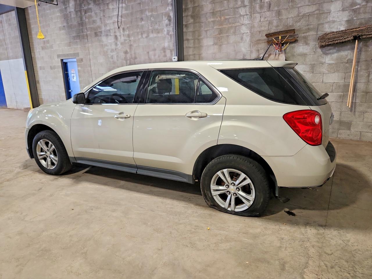 2014 Chevrolet Equinox Ls Beige vin: 1GNALAEK8EZ113555