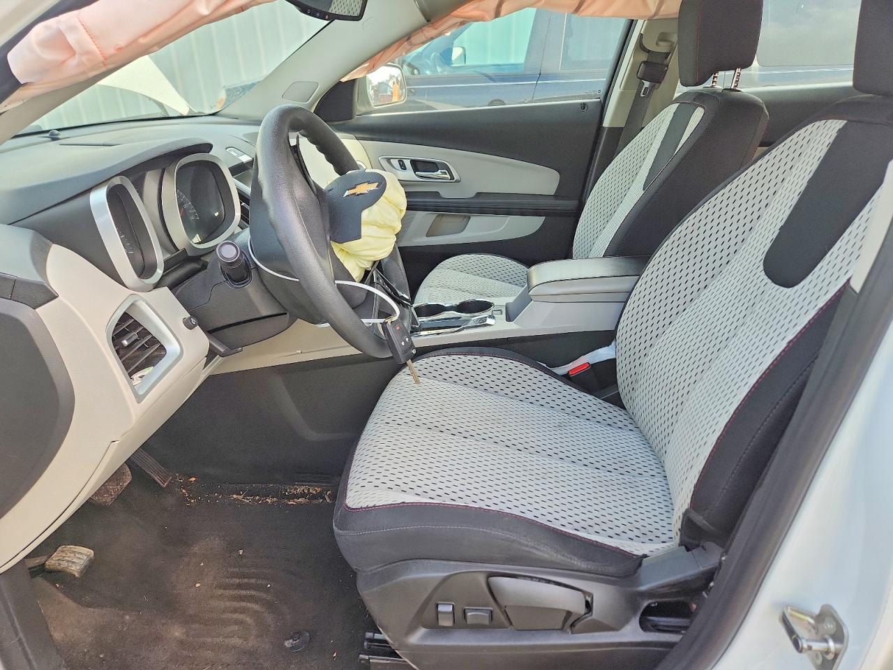 2015 Chevrolet Equinox Ls White vin: 1GNALAEKXFZ102199