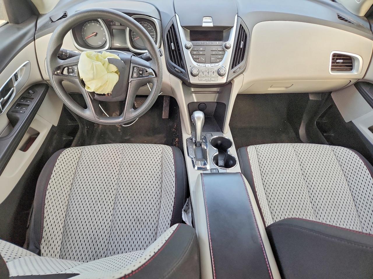 2015 Chevrolet Equinox Ls White vin: 1GNALAEKXFZ102199