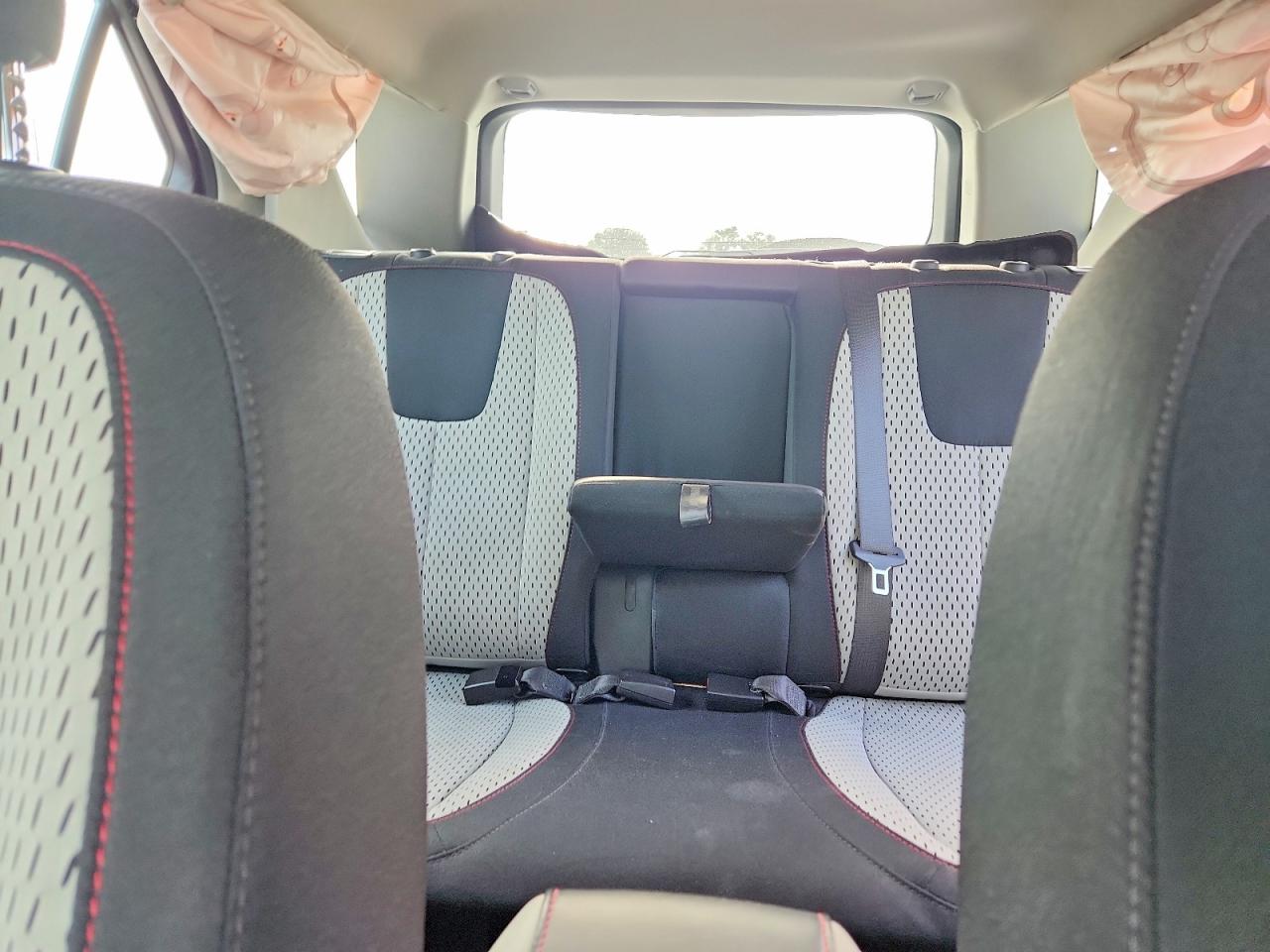 2015 Chevrolet Equinox Ls White vin: 1GNALAEKXFZ102199