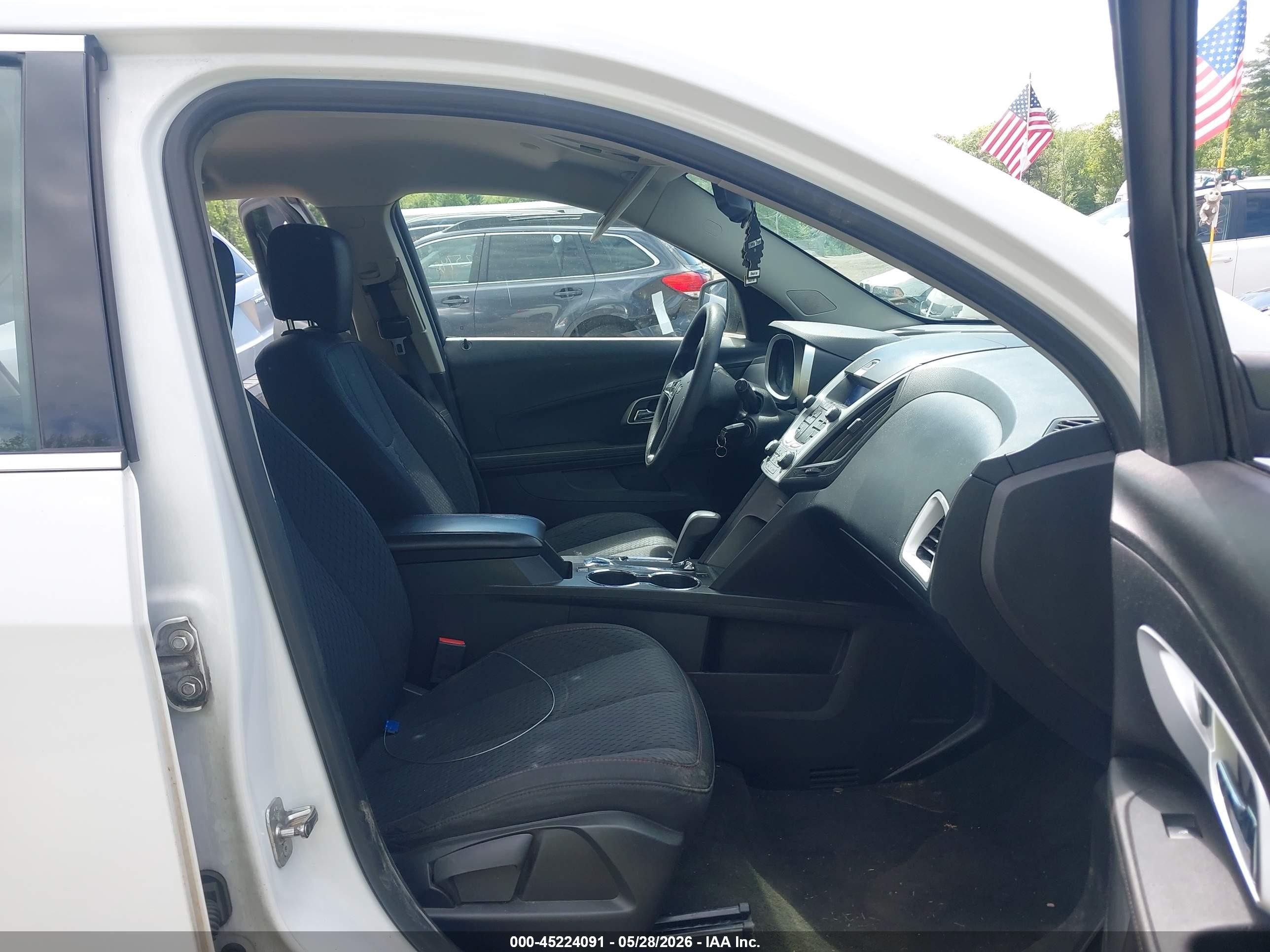 2013 Chevrolet Equinox Ls White vin: 1GNALBEK1DZ101851