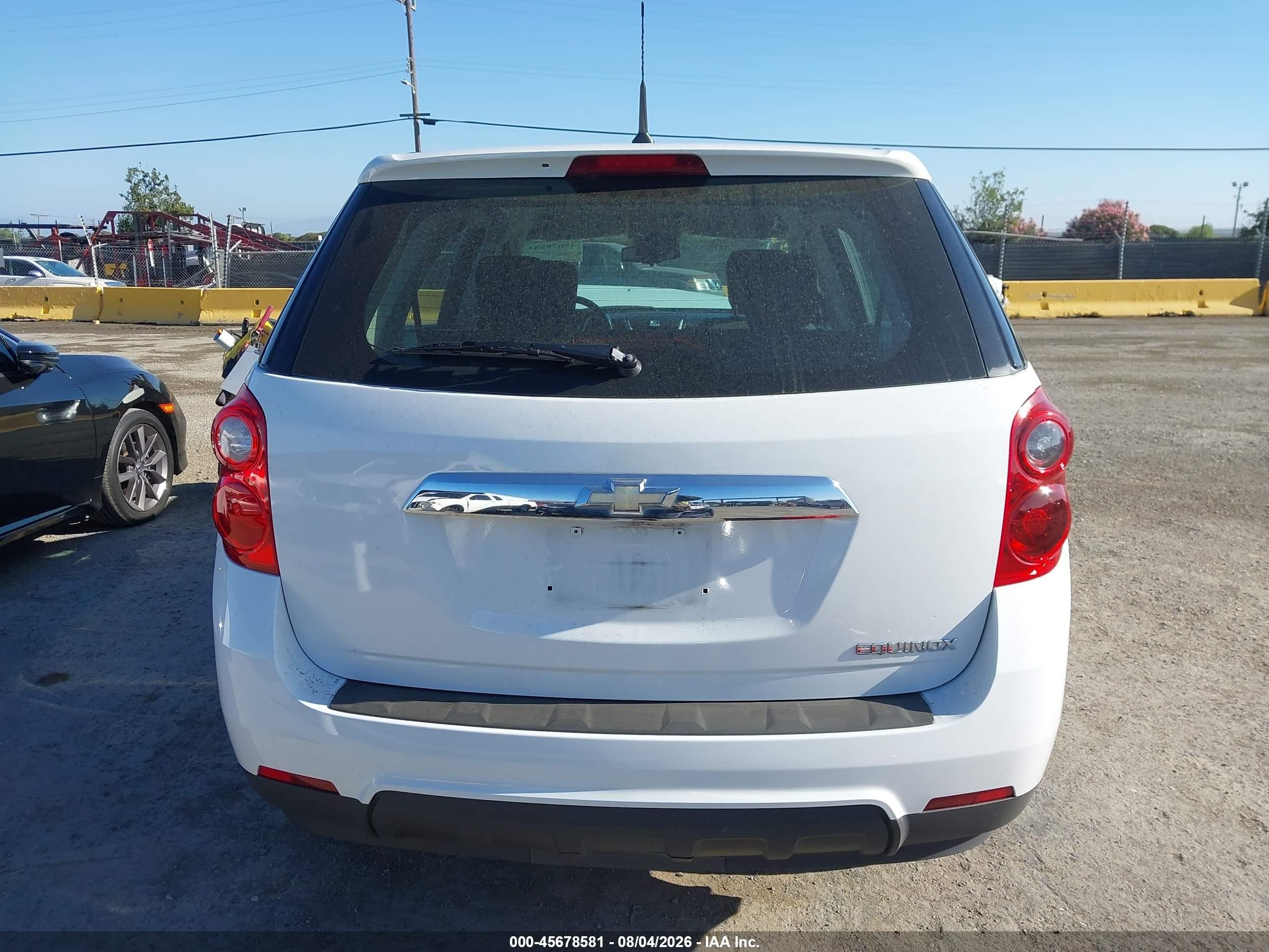 2013 Chevrolet Equinox Ls White vin: 1GNALBEK1DZ114972
