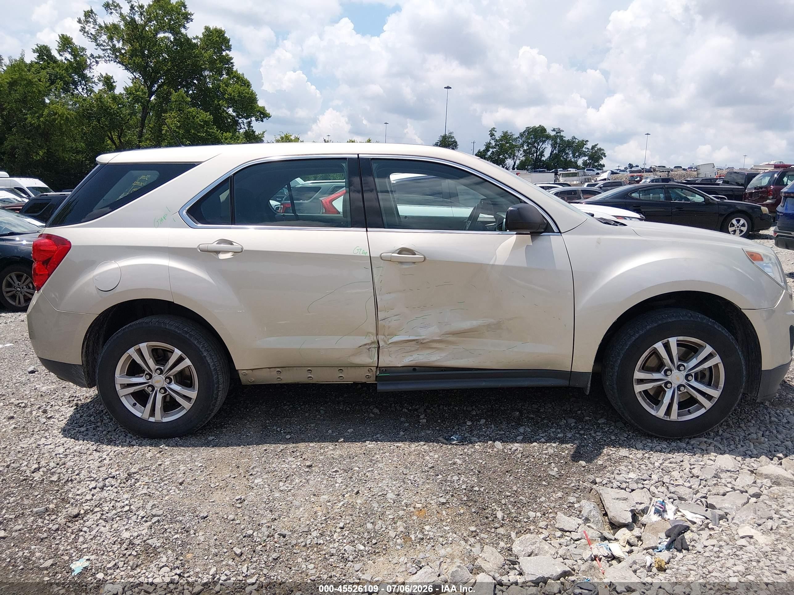 2013 Chevrolet Equinox Ls Silver vin: 1GNALBEK1DZ127057