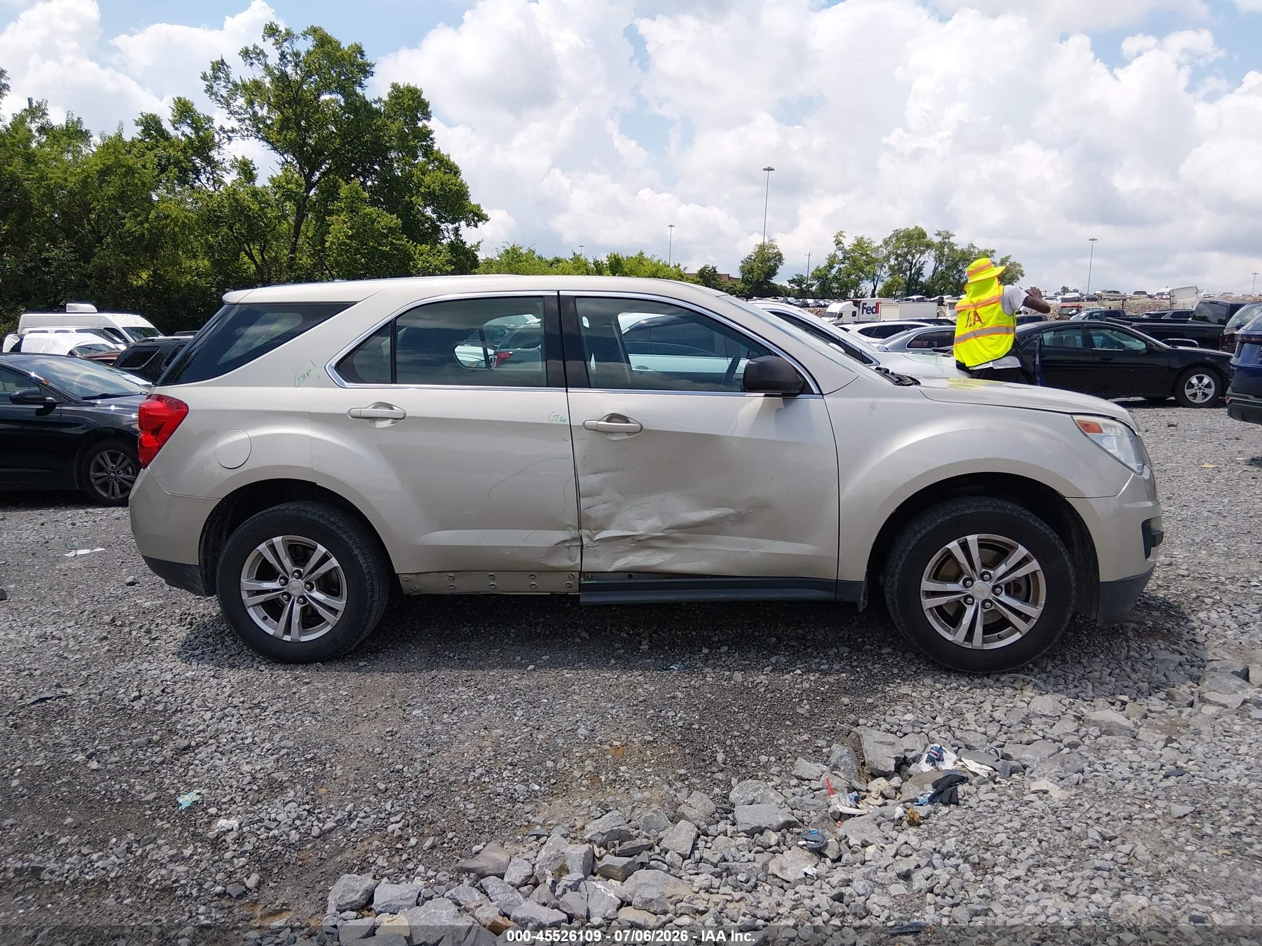 2013 Chevrolet Equinox Ls Silver vin: 1GNALBEK1DZ127057
