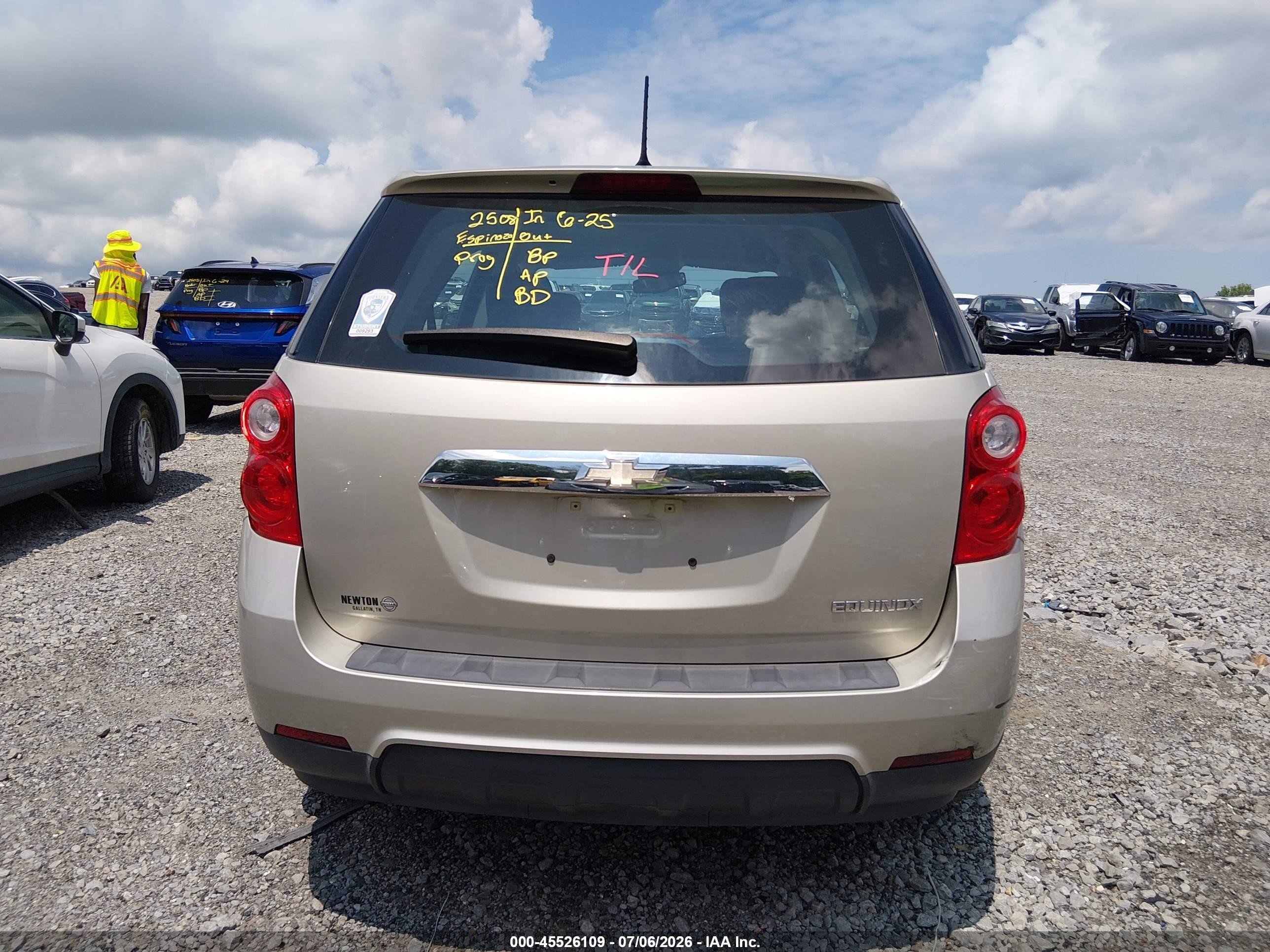 2013 Chevrolet Equinox Ls Silver vin: 1GNALBEK1DZ127057
