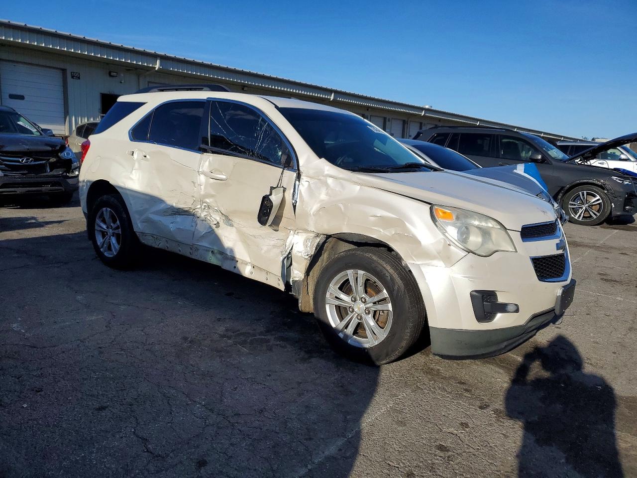 2015 Chev Equinox White vin: 1GNALBEK1FZ138756