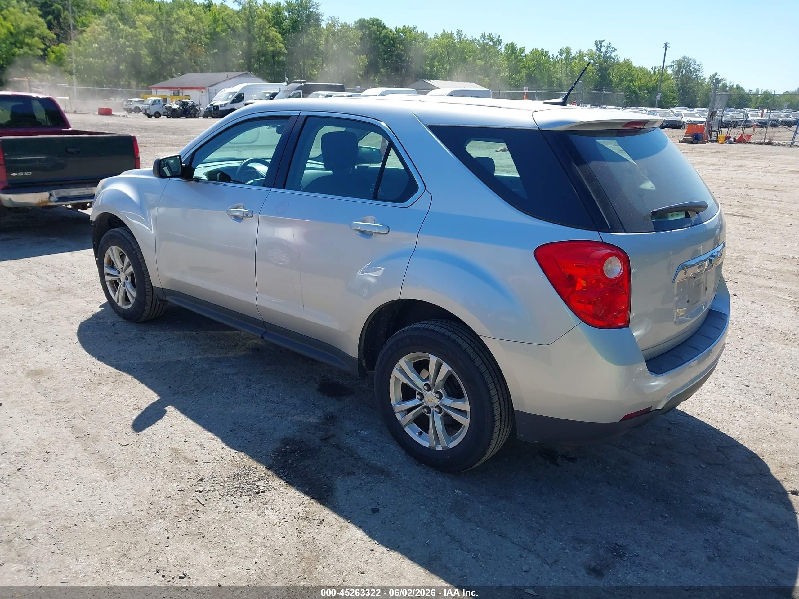 2013 Chevrolet Equinox Ls Silver vin: 1GNALBEK2DZ126953
