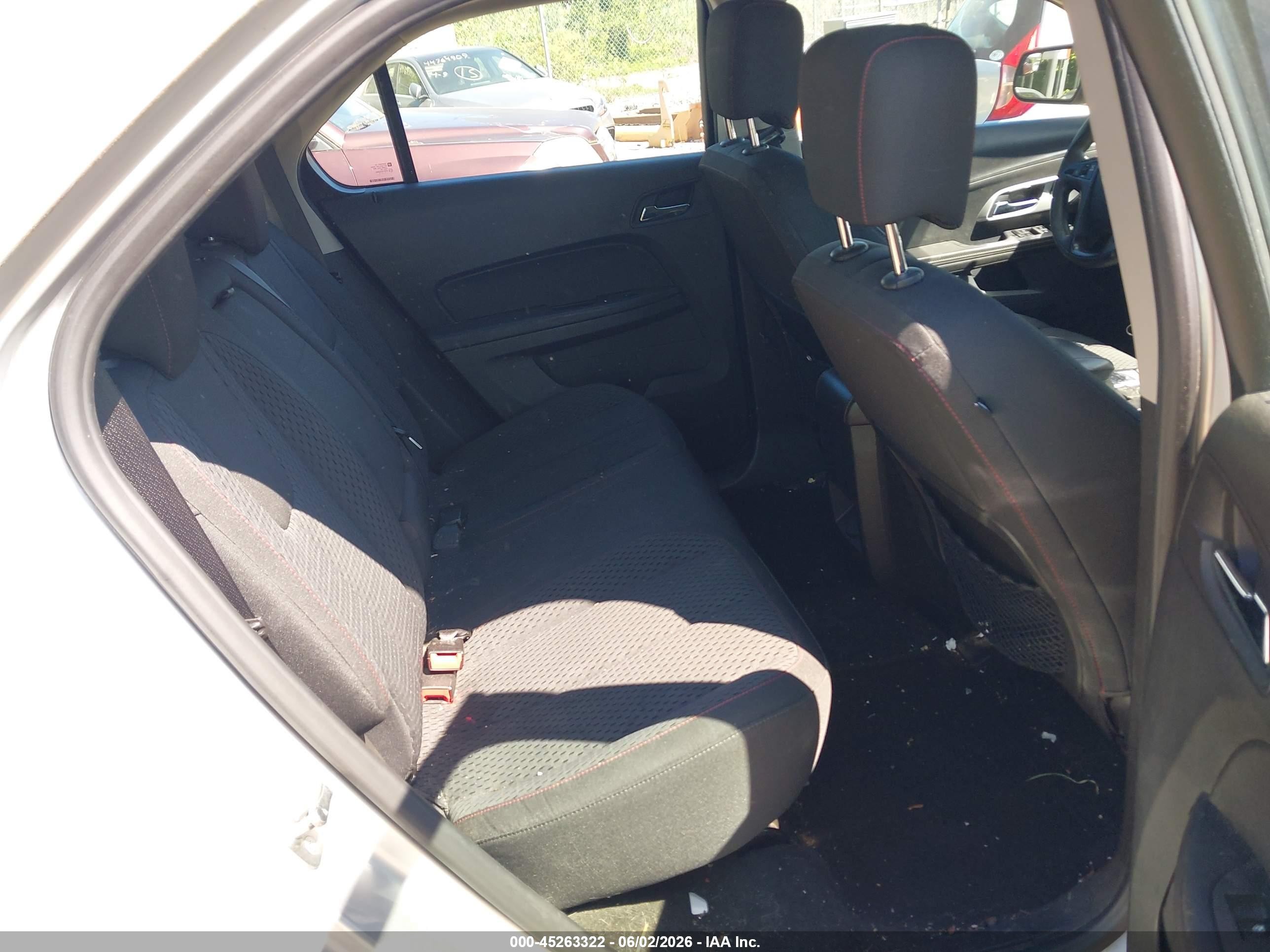 2013 Chevrolet Equinox Ls Silver vin: 1GNALBEK2DZ126953