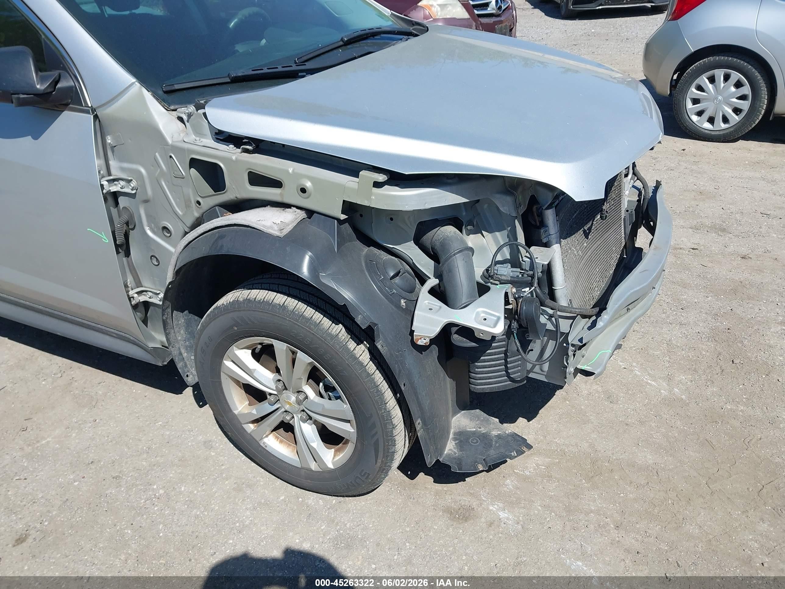 2013 Chevrolet Equinox Ls Silver vin: 1GNALBEK2DZ126953