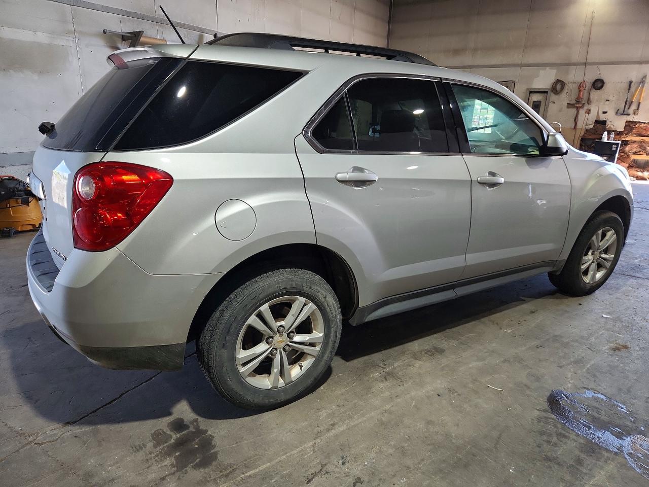 2015 Chevrolet Equinox Lt Серебряный vin: 1GNALBEK4FZ141814