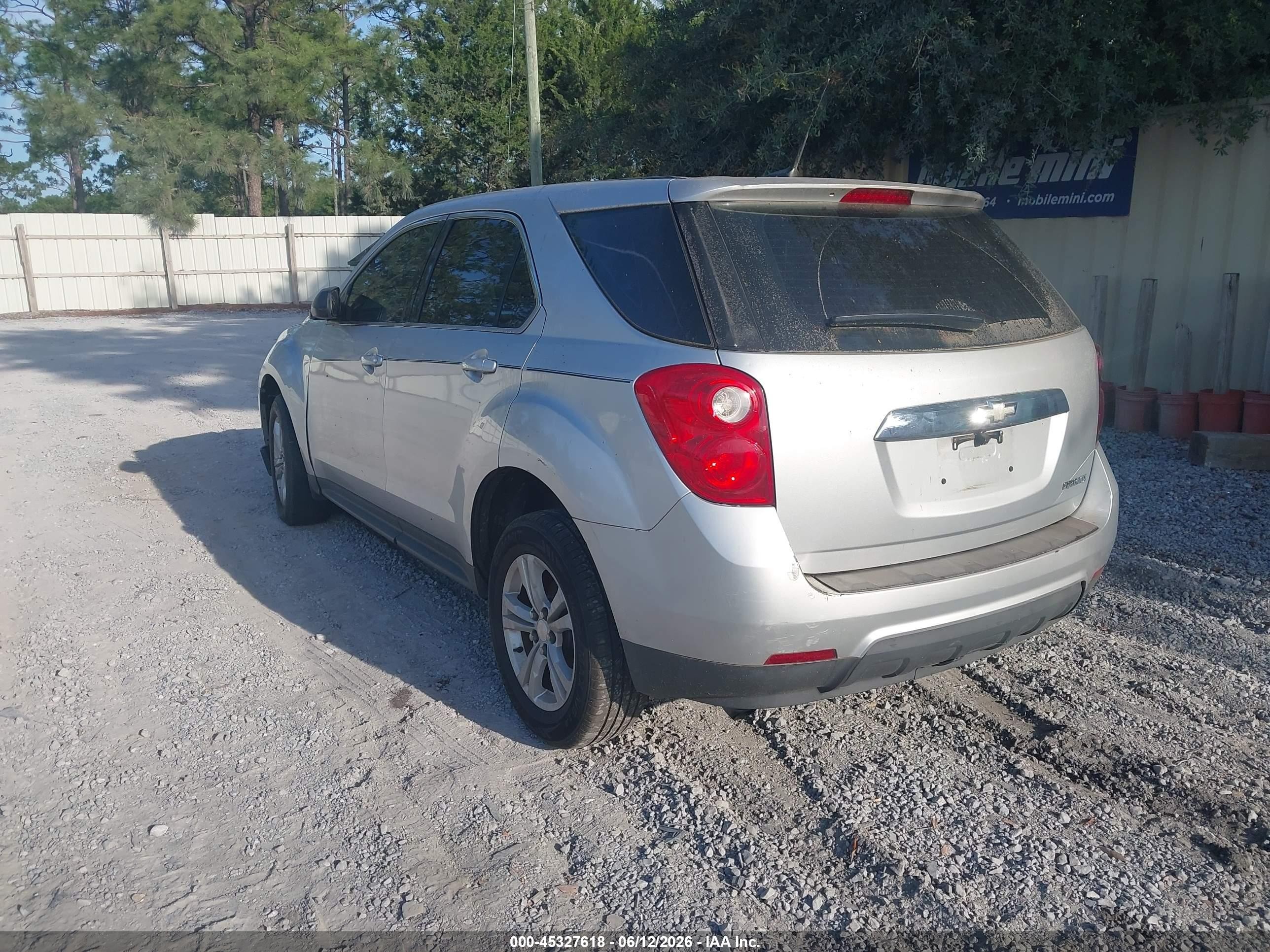 2013 Chevrolet Equinox Ls Silver vin: 1GNALBEK7DZ104088
