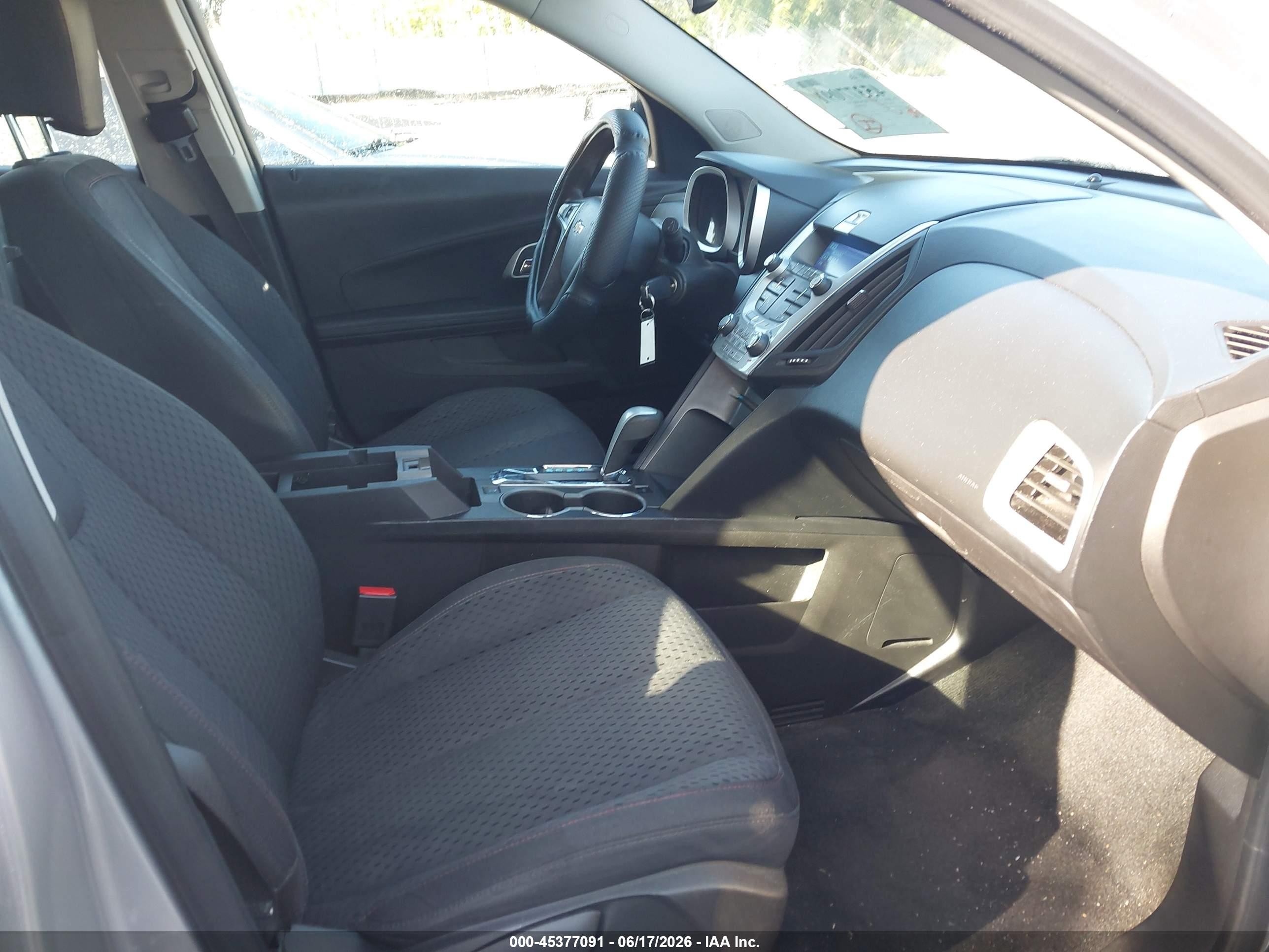 2013 Chevrolet Equinox Ls Серебряный vin: 1GNALBEK8DZ105024