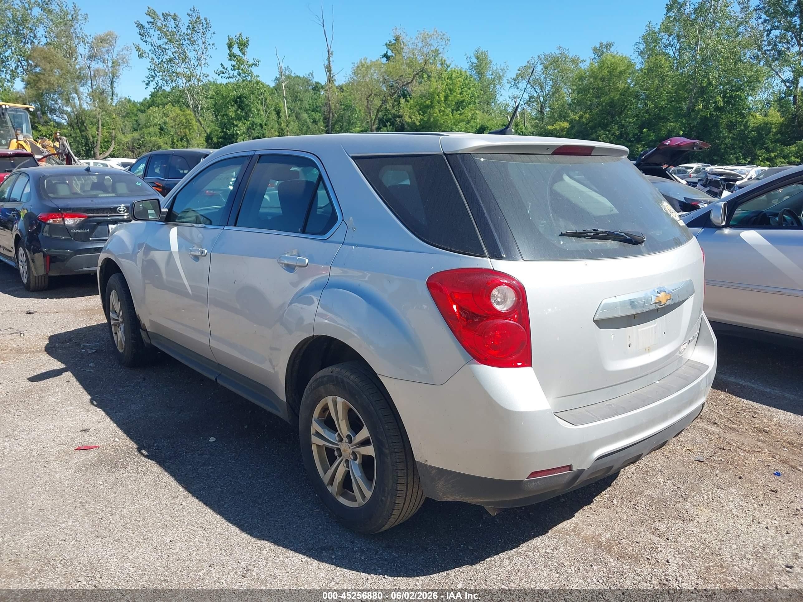 2013 Chevrolet Equinox Ls Silver vin: 1GNALBEK8DZ106478