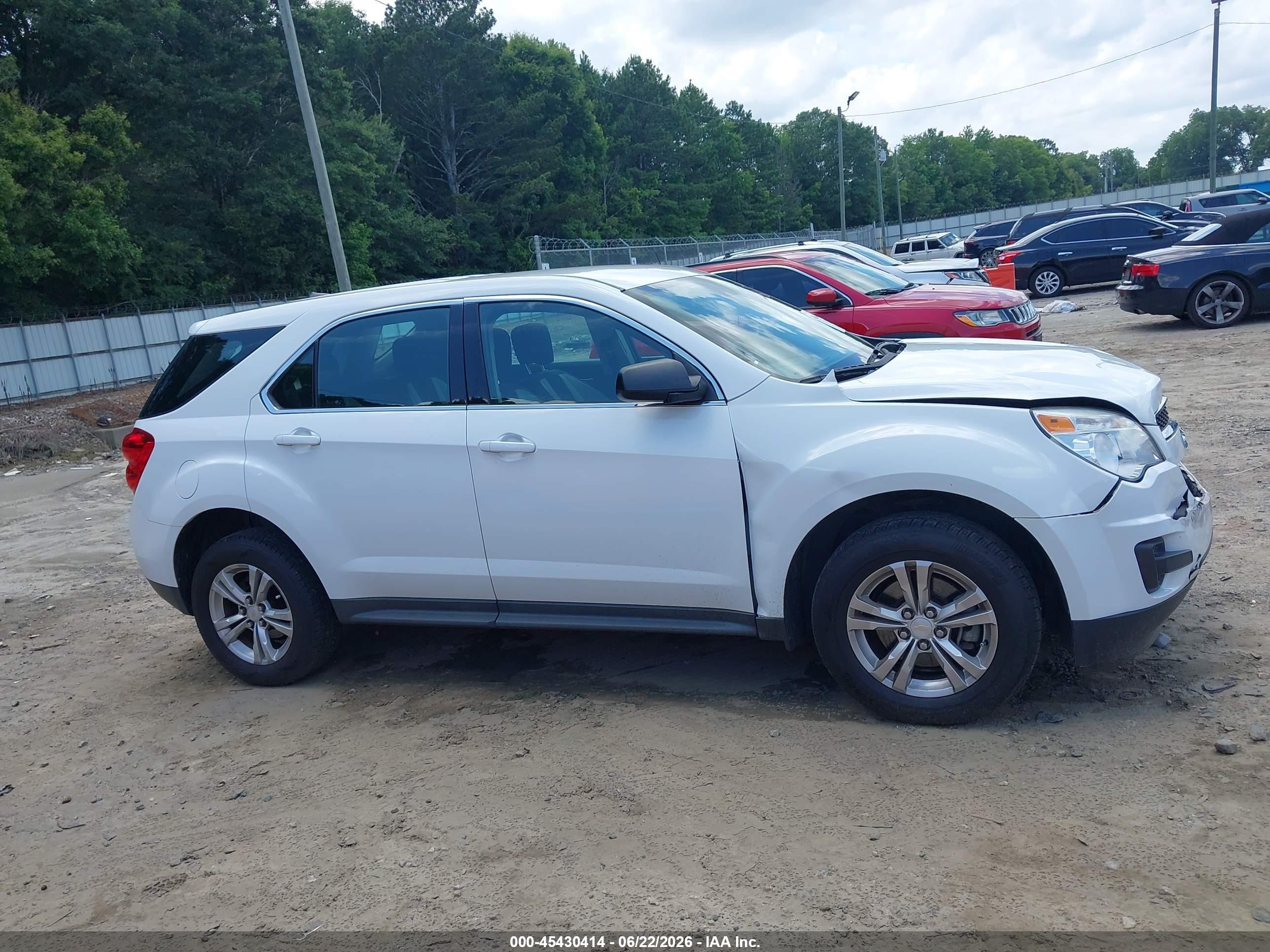 2013 Chevrolet Equinox Ls White vin: 1GNALBEK9DZ102813