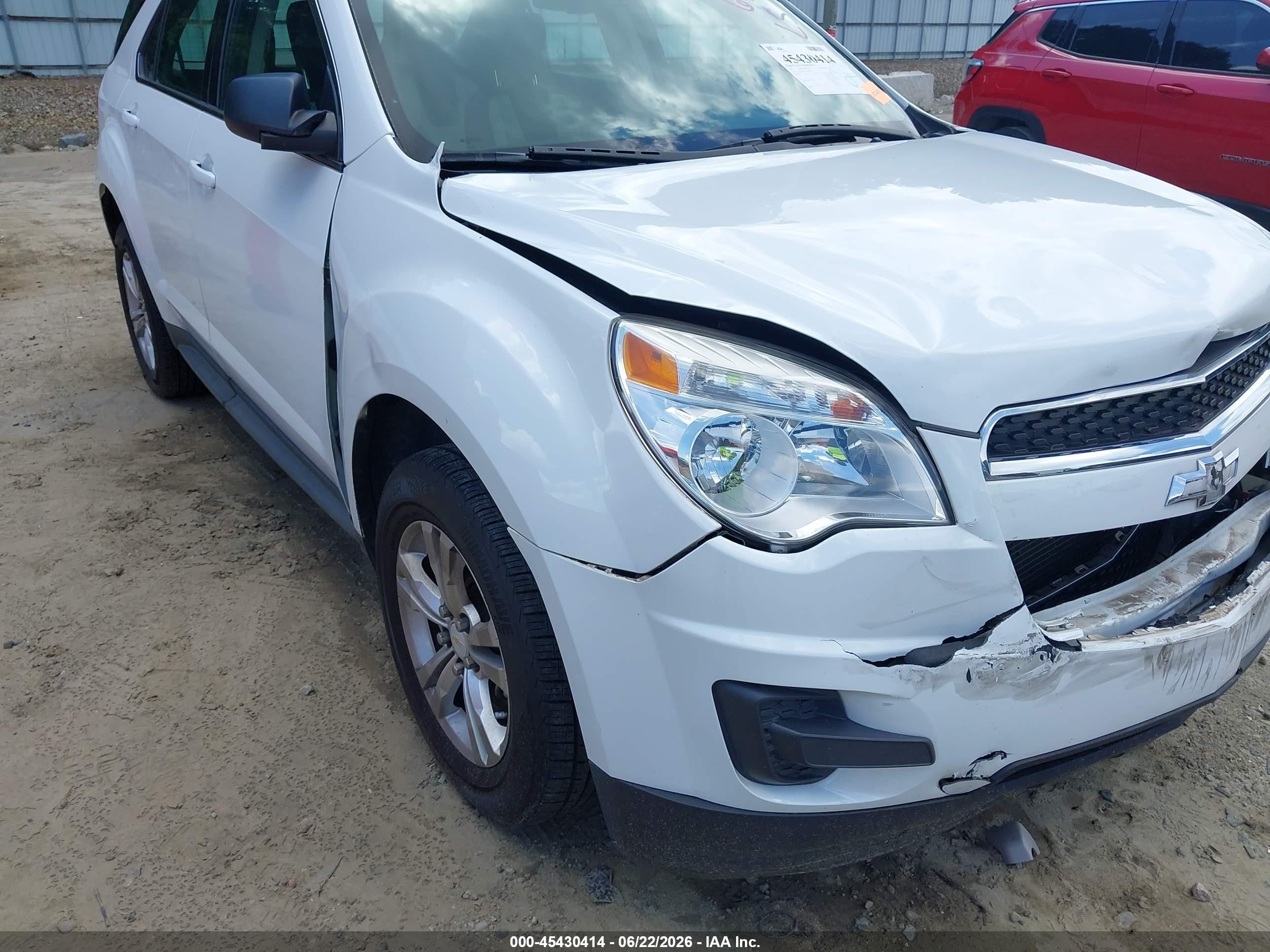 2013 Chevrolet Equinox Ls White vin: 1GNALBEK9DZ102813